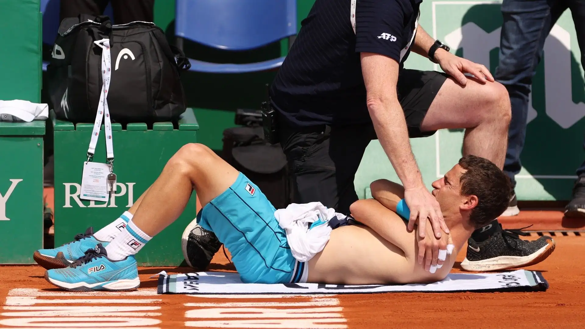L'atleta argentino si è ritirato mentre il punteggio era sul 6-0, 3-1