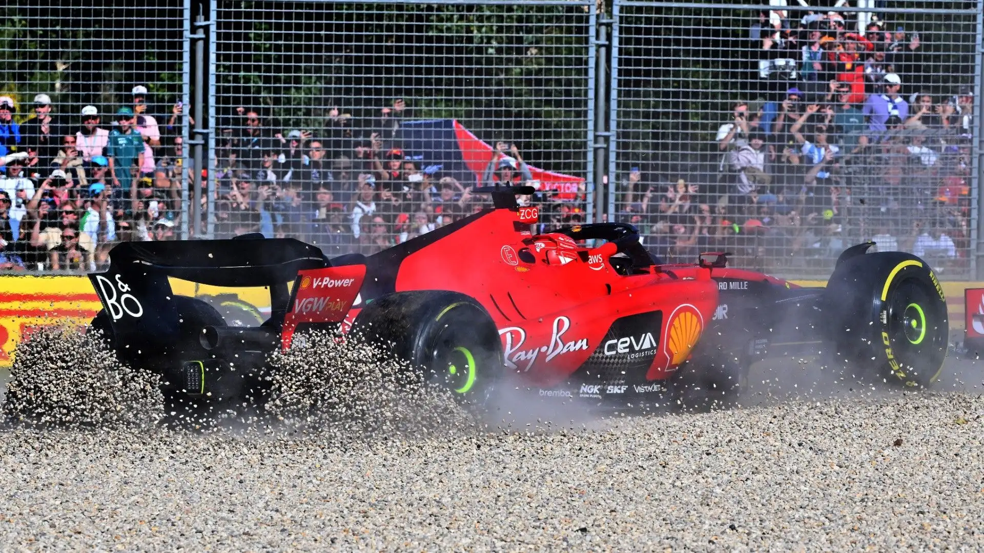 Davvero sfortunato il pilota della Ferrari