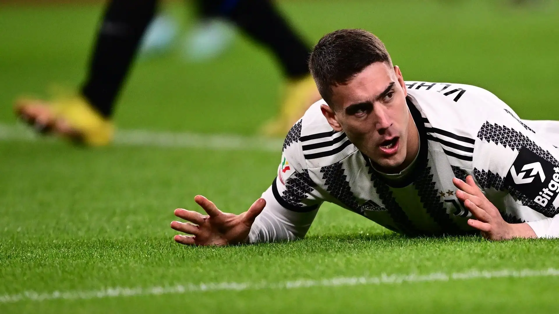 Qualora dovesse arrivare un'offerta adeguata, il club bianconero sarebbe disposto a vendere il calciatore