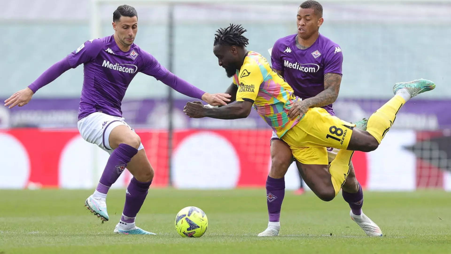 Fiorentina frenata da Nzola: con lo Spezia finisce 1-1