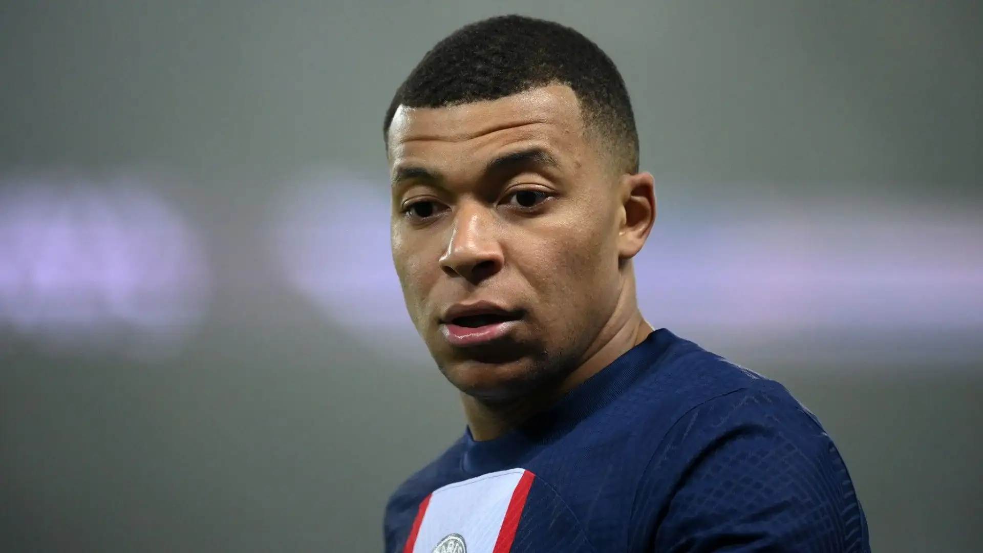 1- Kylian Mbappé, Paris Saint Germain, 180 milioni di euro
