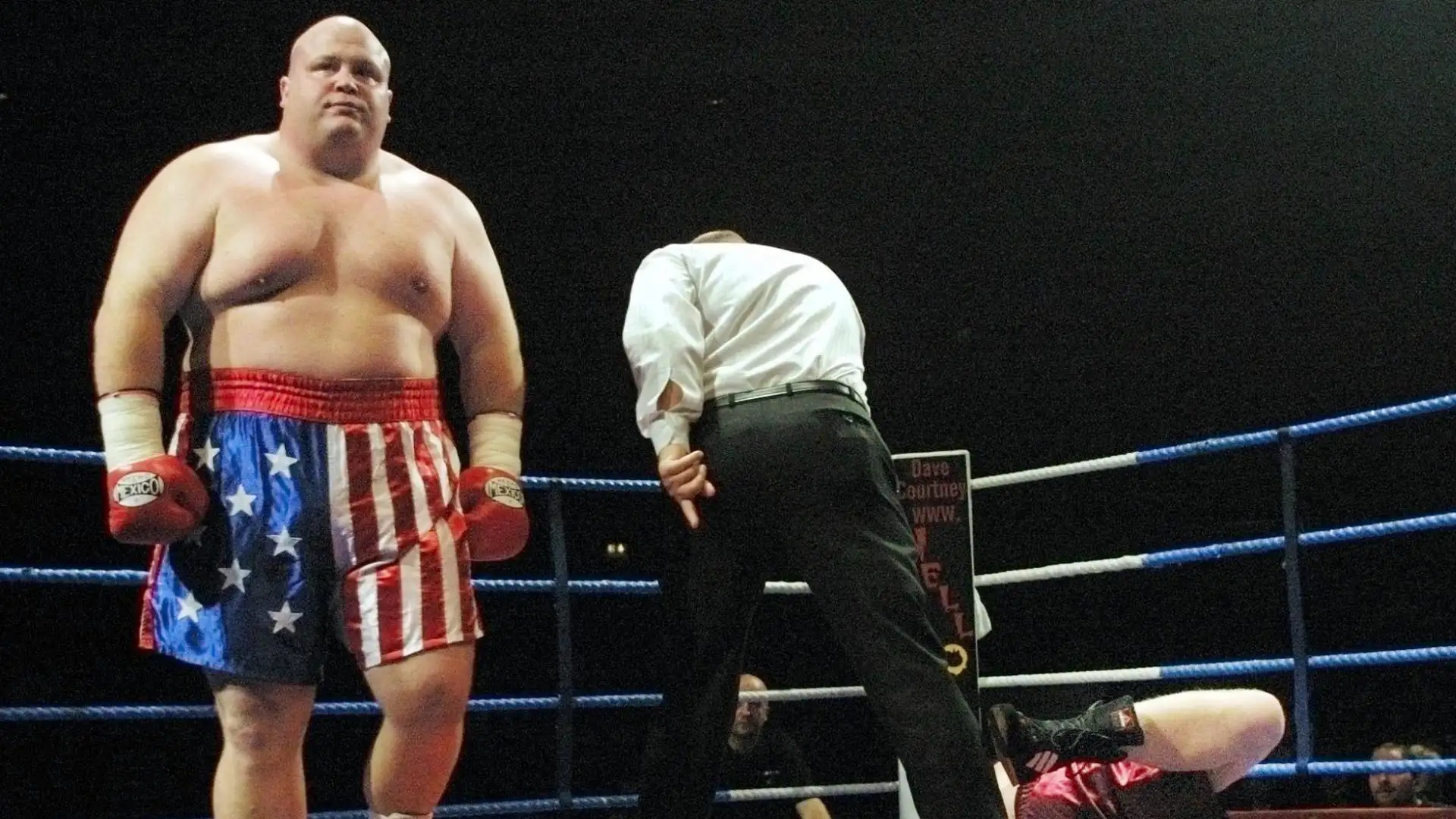 Eric 'Butterbean' Esch (Boxe, Stati Uniti): 180 cm x 171 kg