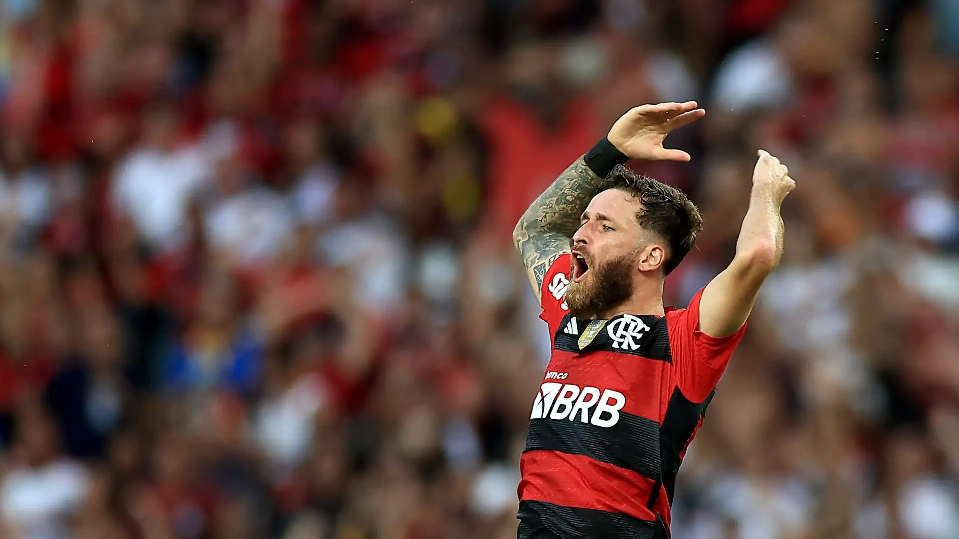 Leo Pereira ha segnato due reti per il Flamengo