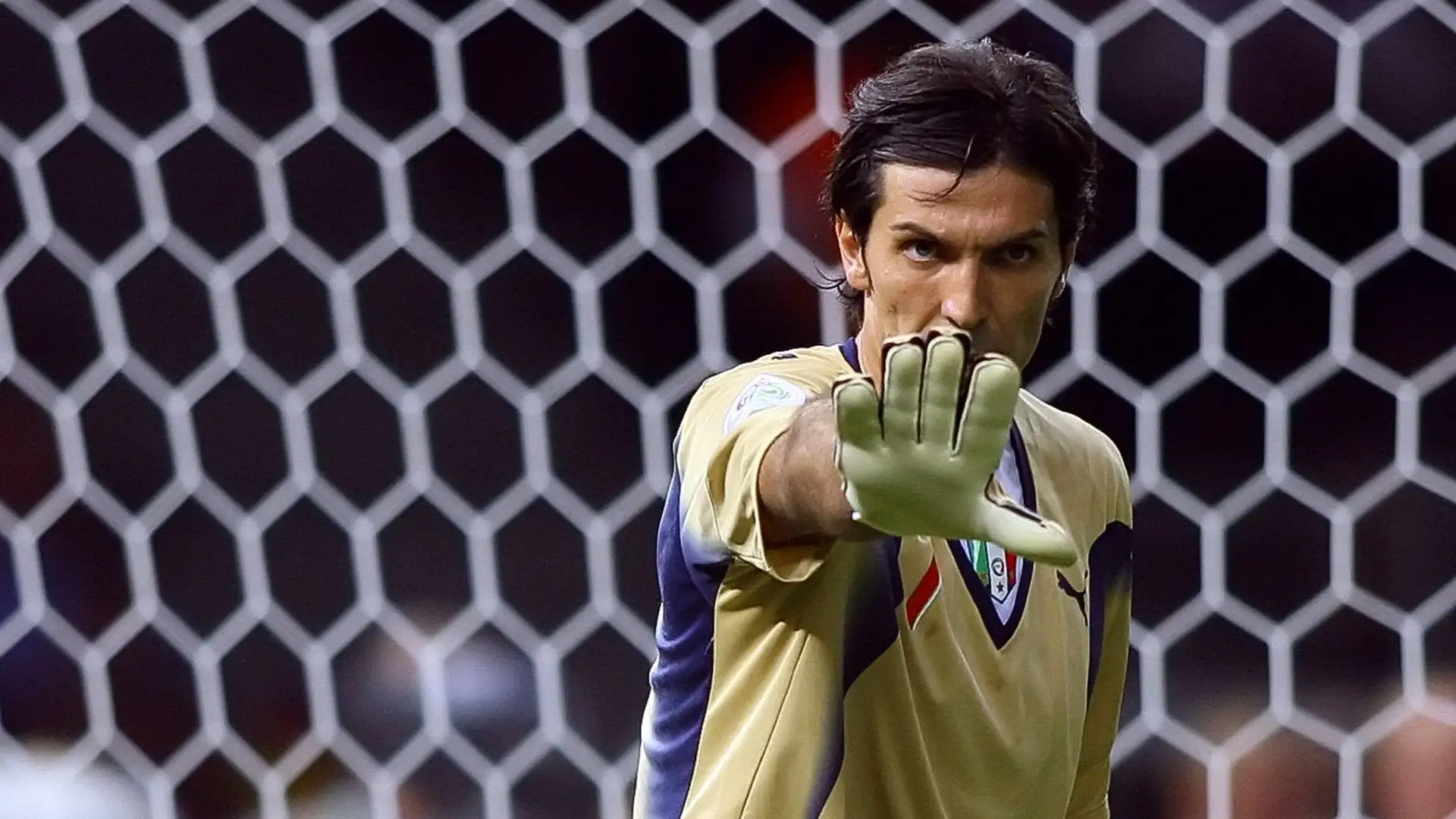 Gianluigi Buffon: dopo essersi separato dalla Juventus è tornato al Parma, club in cui è cresciuto. Gioca in Serie B