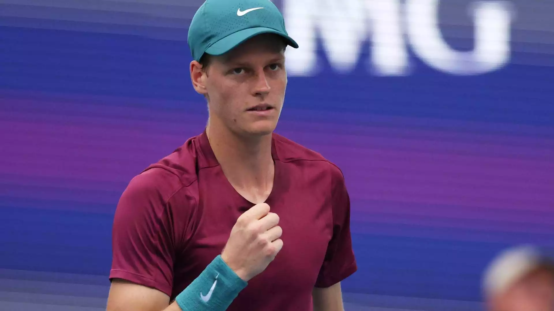 Nuovo record per Jannik Sinner: battuti Roger Federer, Novak Djokovic e Rafa Nadal