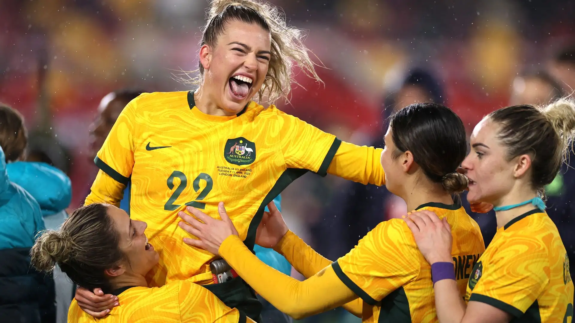 Charlotte Grant esulta felice dopo il gol del 2-0