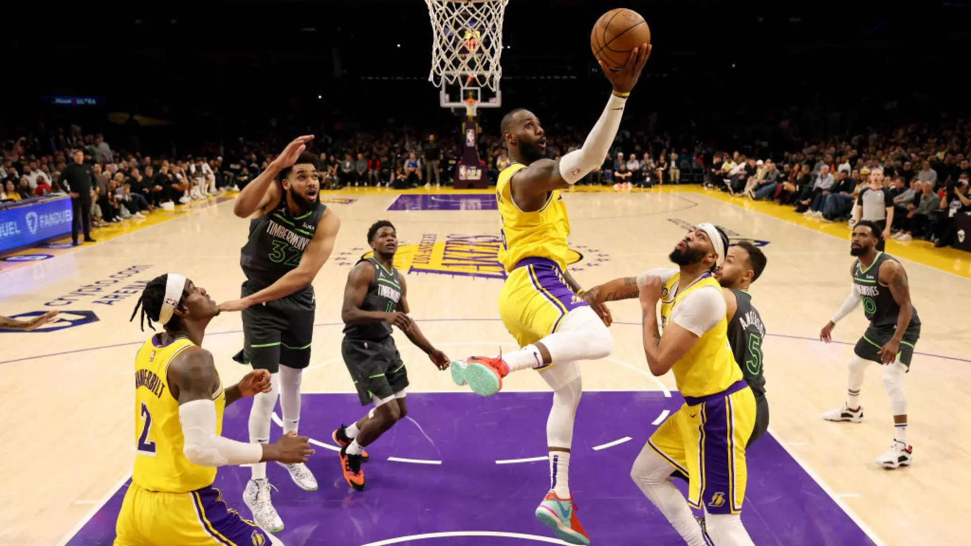 Un super LeBron regala ai Lakers i playoff: Minnesota ko