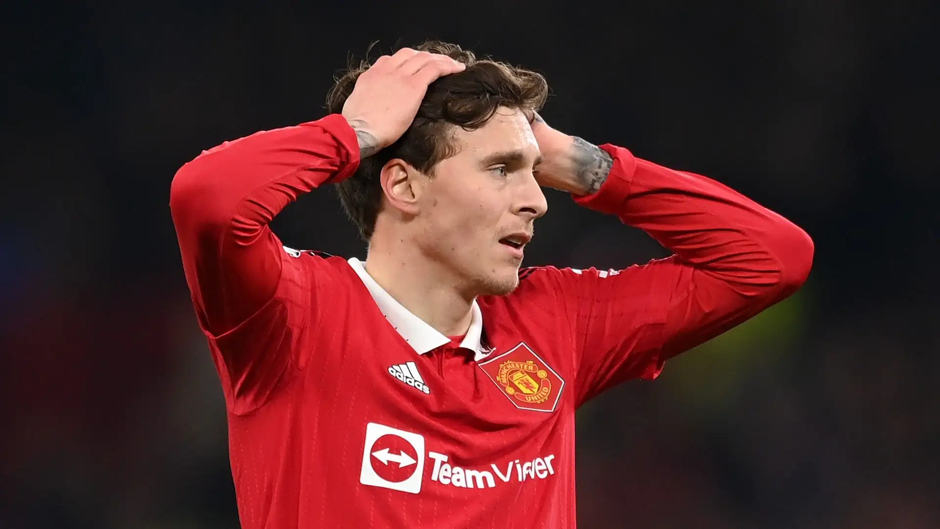 Victor Lindelof: al Manchester United dal 2017, il difensore potrebbe lasciare la Premier League per trasferirsi in Bundesliga. Alcuni club tedeschi sono interessati
