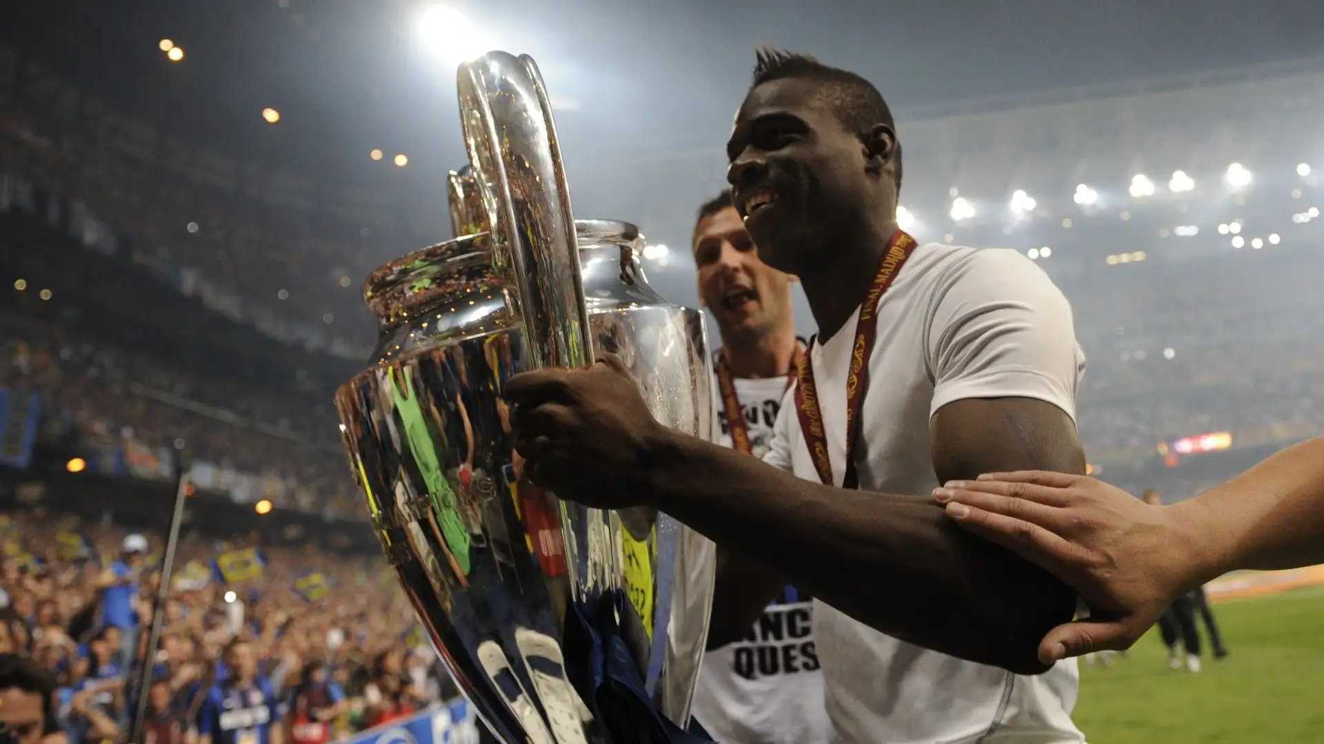 Mario Balotelli ha conquistato la Champions League nel 2010: una stagione incredibile per l'Inter che ha vinto anche il campionato e la Coppa Italia