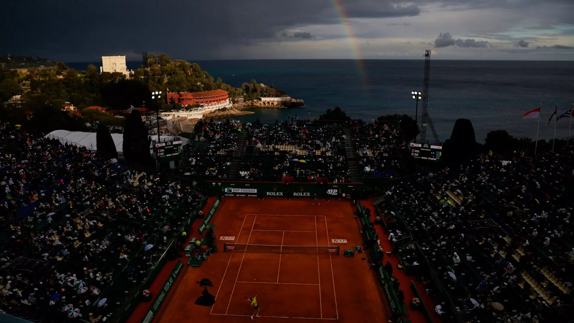 Monte Carlo, Jannik Sinner e Holger Rune fanno i conti con la pioggia: semifinale sospesa