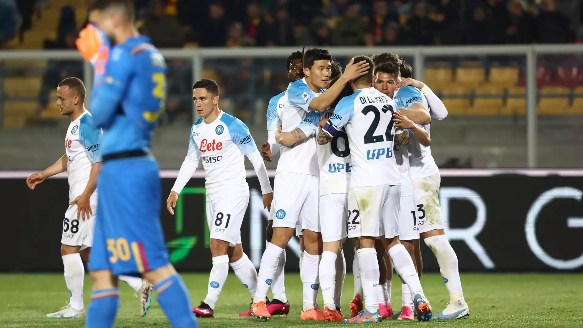 Il Napoli riparte subito: Lecce battuto