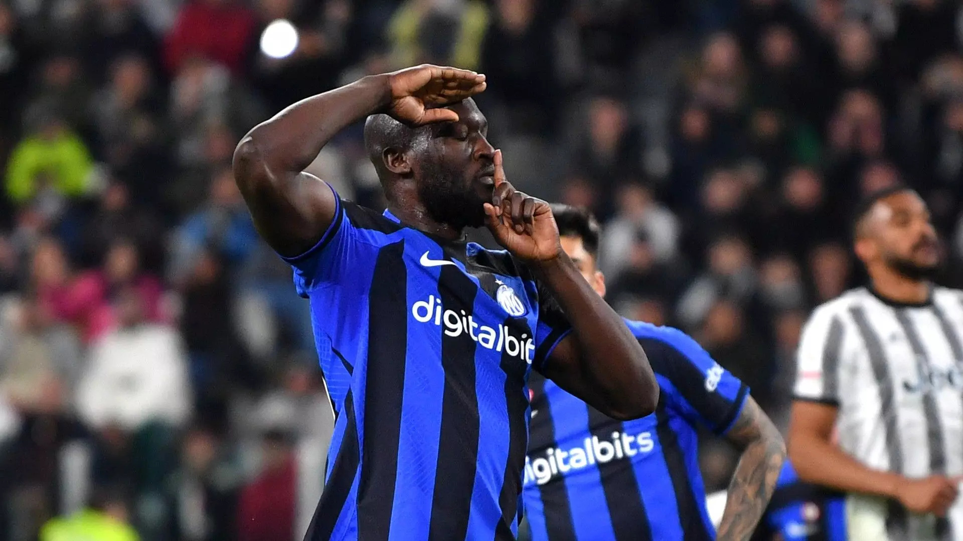 Juventus: ricorso accolto e sanzione annullata per i cori contro Romelu Lukaku