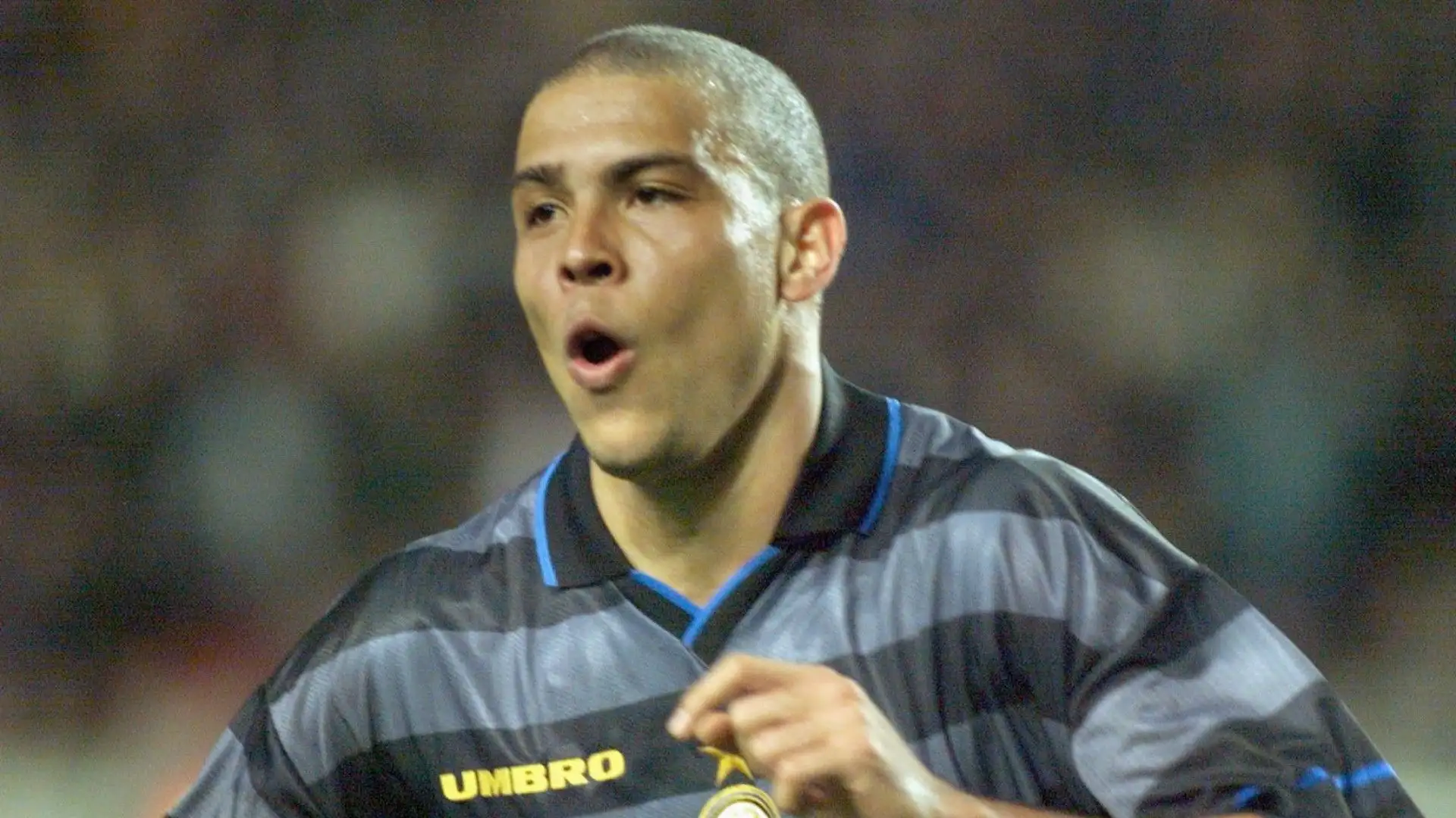 Ronaldo. All'Inter il brasiliano ha giocato in nerazzurro dal 1997 al 2002 collezionando 49 gol in 68 partite
