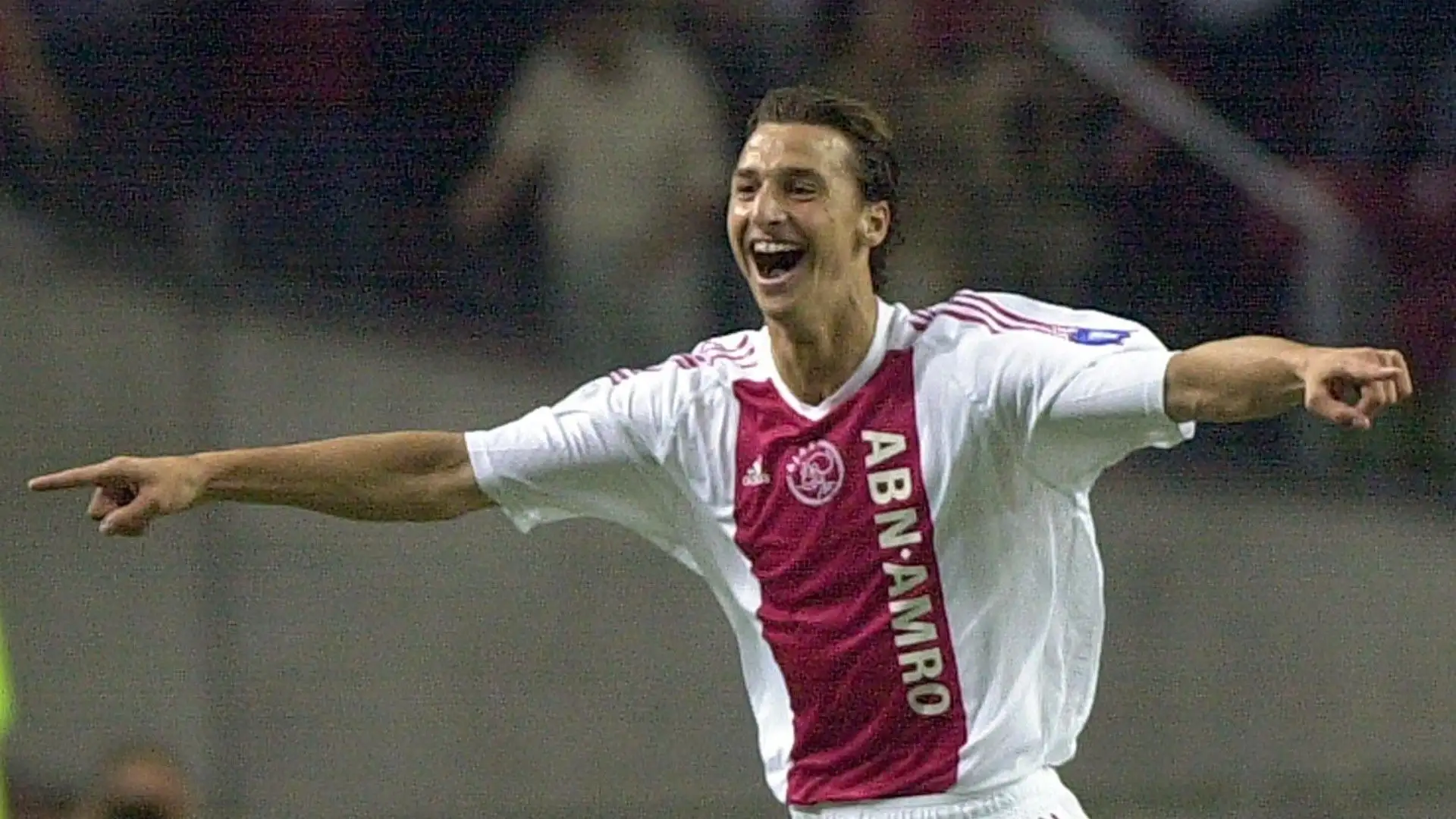 Ibra ha iniziato a giocare a calcio in Svezia, poi nell'estate del 2001 è approdato all'Ajax
