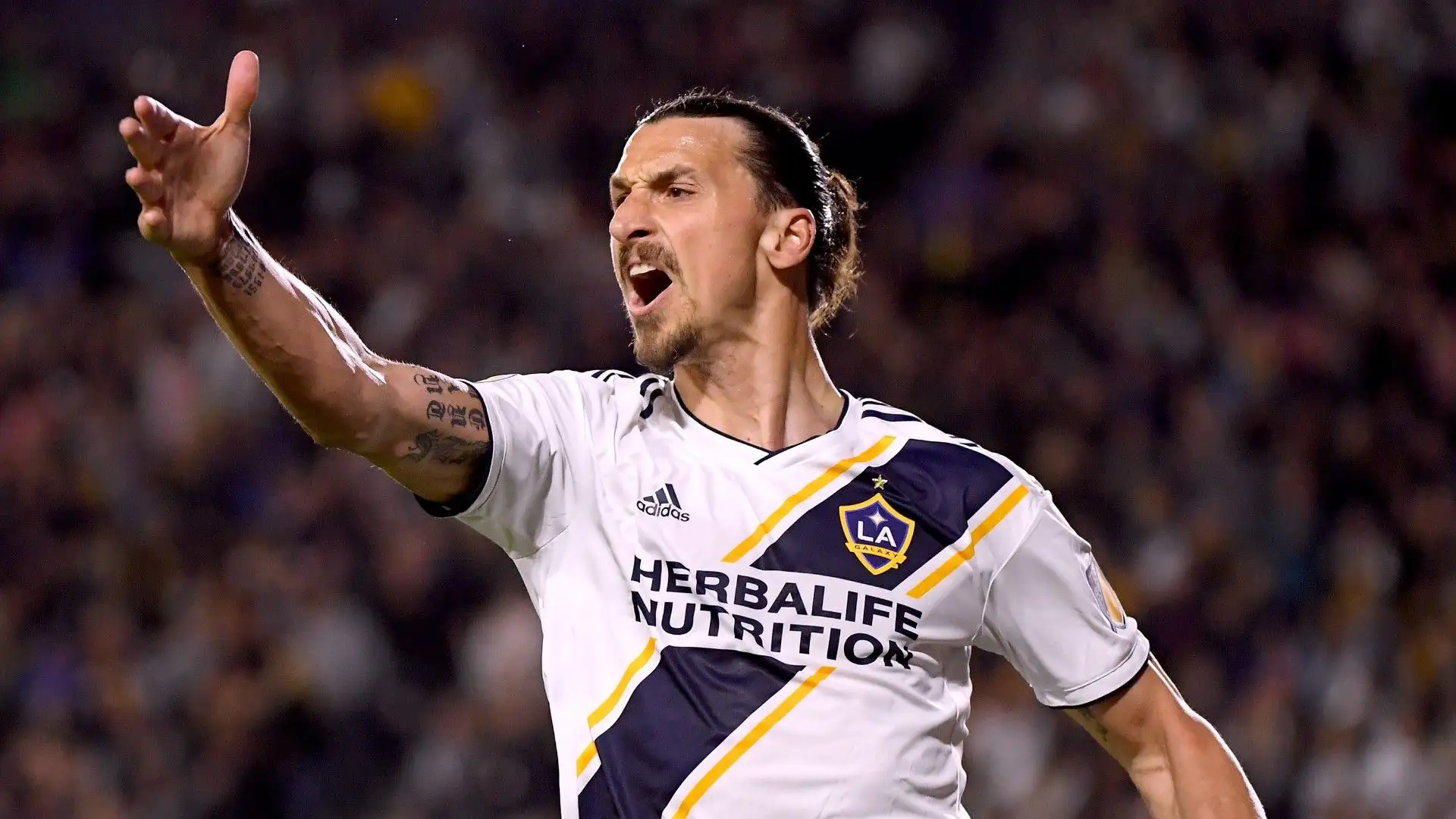 Complice qualche infortunio, Ibrahimovic ha deciso di trasferirsi lontano dall'Europa e nel 2018 è passato ai Los Angeles Galaxy. Negli Stati Uniti ha realizzato gol clamorosi