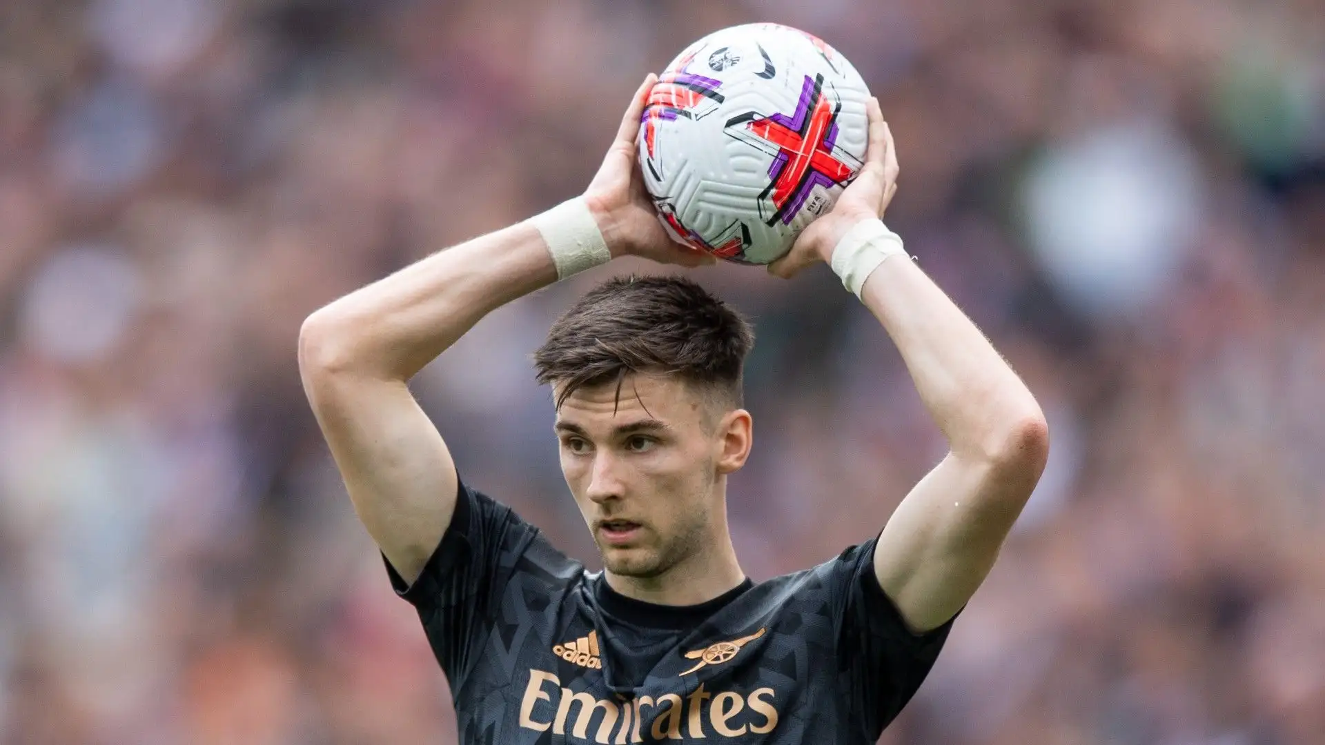La dirigenza del Newcastle vuole ulteriormente rinforzare la squadra e Kieran Tierney è un calciatore che piace molto