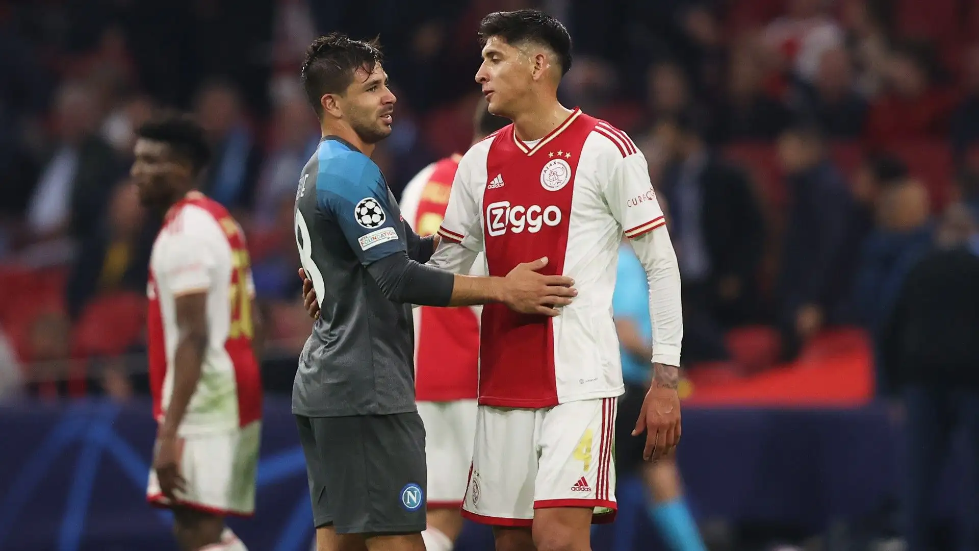 Edson Álvarez piace sia al Bayern Monaco che al Borussia Dortmund