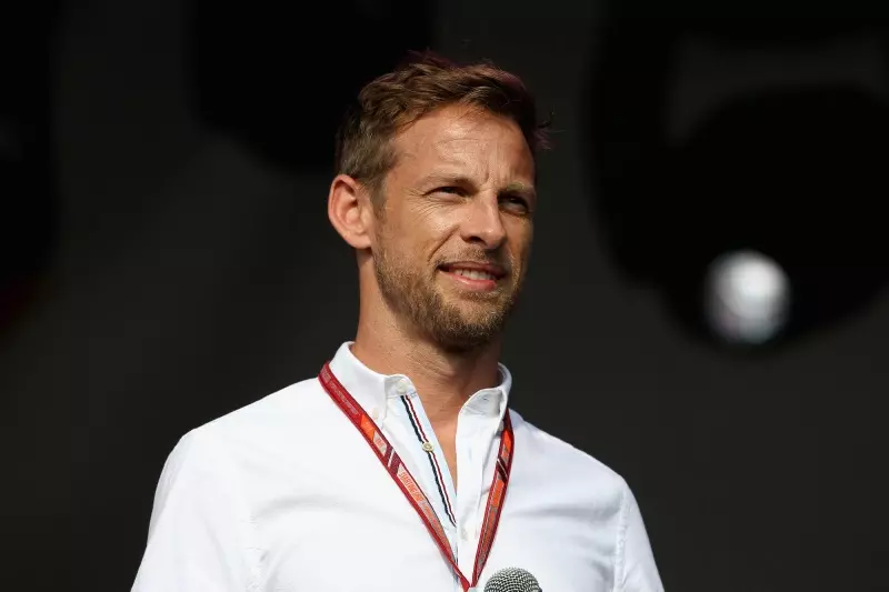 F1, Jenson Button spietato su Lewis Hamilton