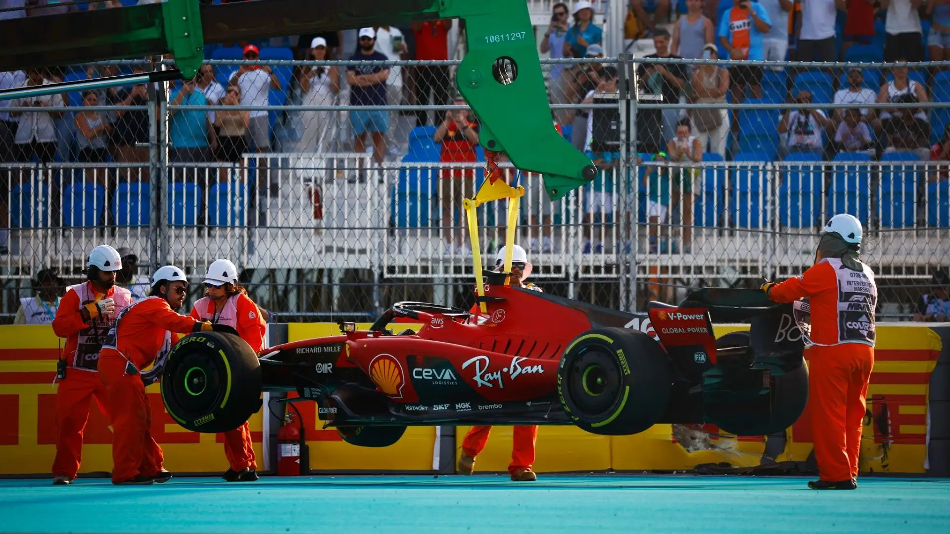 I tifosi della Ferrari si augurano che la gara vada meglio