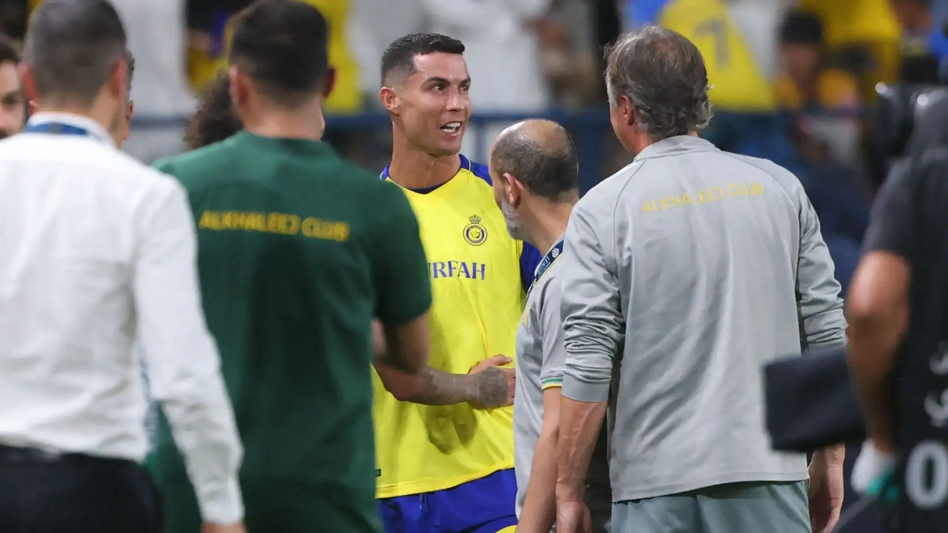 Una decisione inaspettata che arriva a pochi mesi dal trasferimento di CR7 in Arabia Saudita