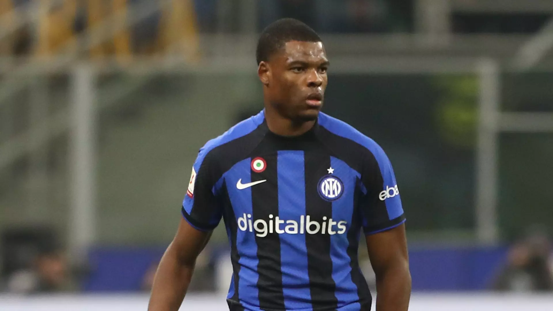 Inter, un altro club d’Oltremanica piomba su Denzel Dumfries