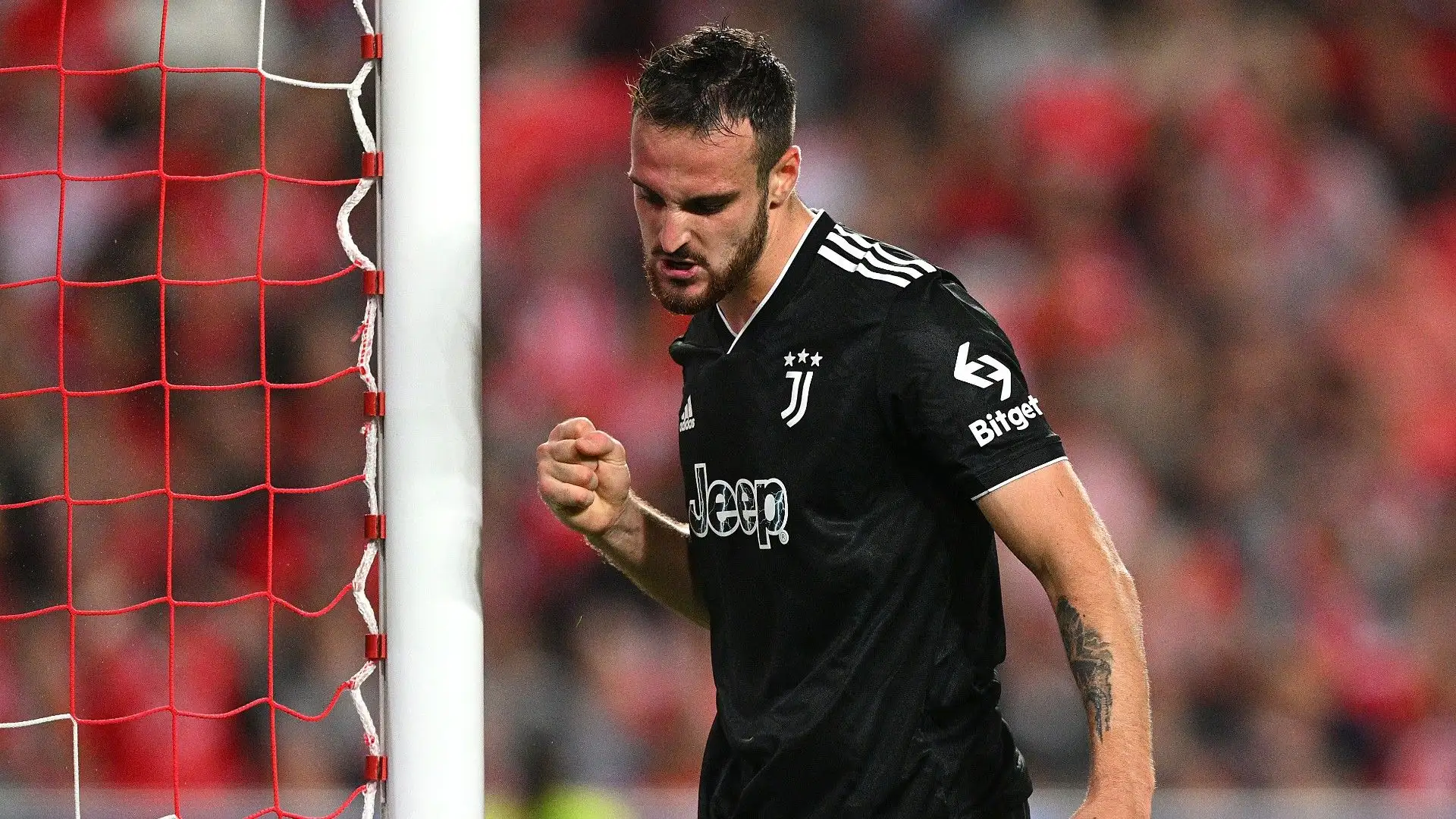 Il difensore ha un contratto con la Juventus fino al 2027