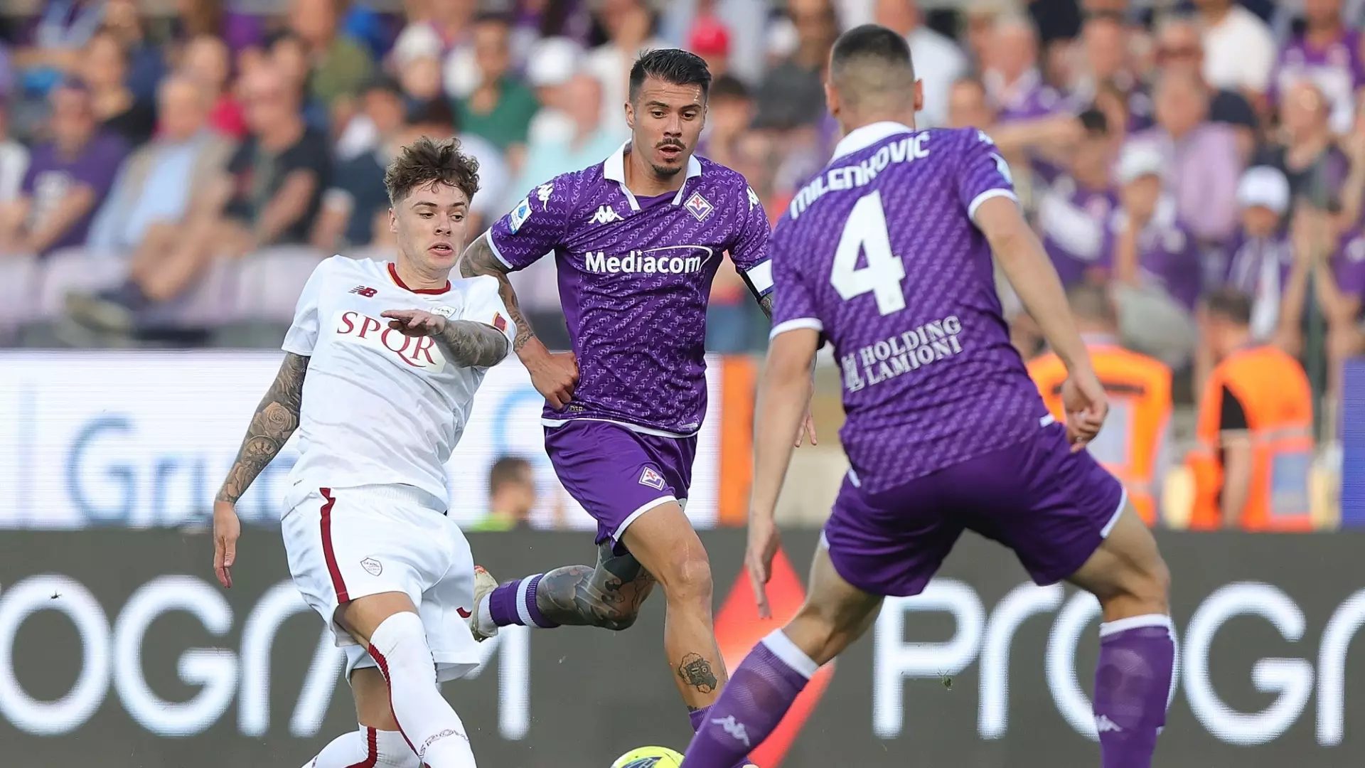 Serie A, la Fiorentina ribalta la Roma in tre minuti