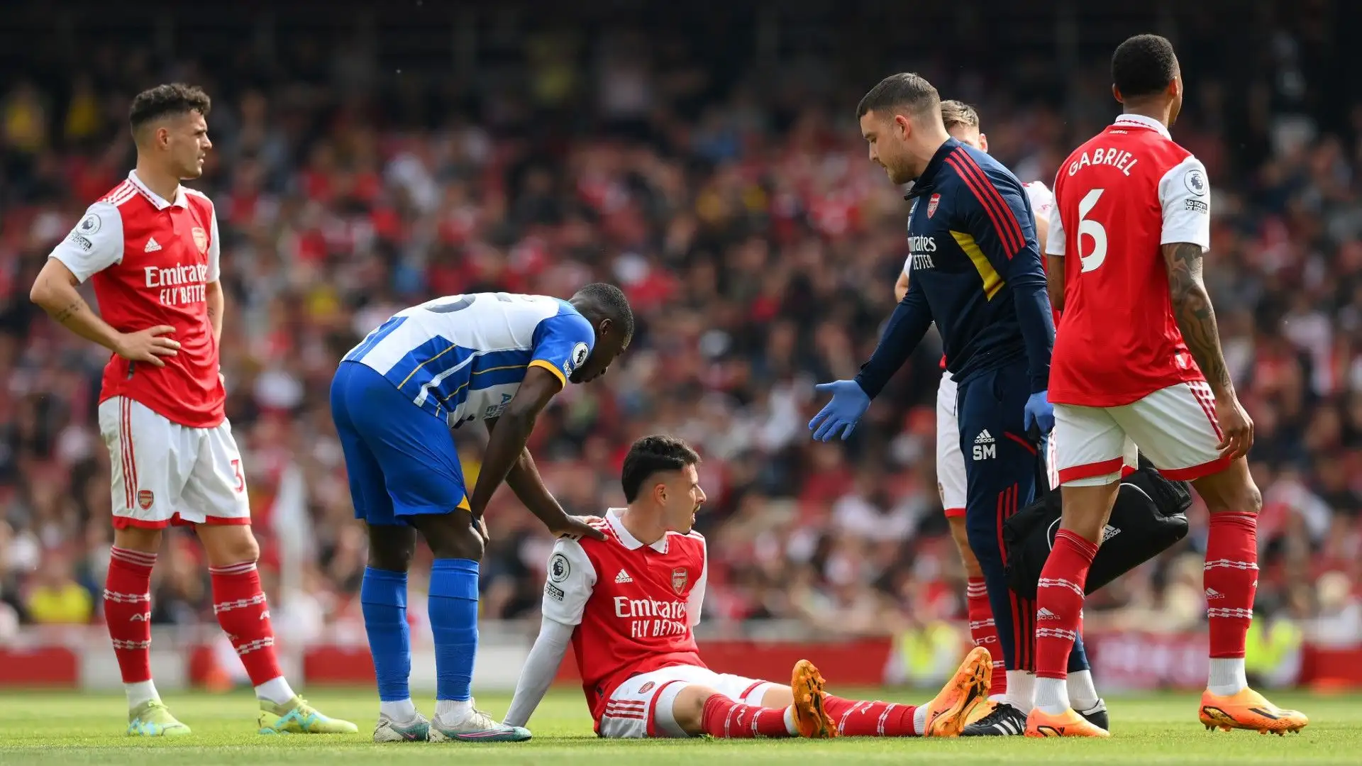 I tifosi dell'Arsenal sperano che l'infortunio di Martinelli non sia grave