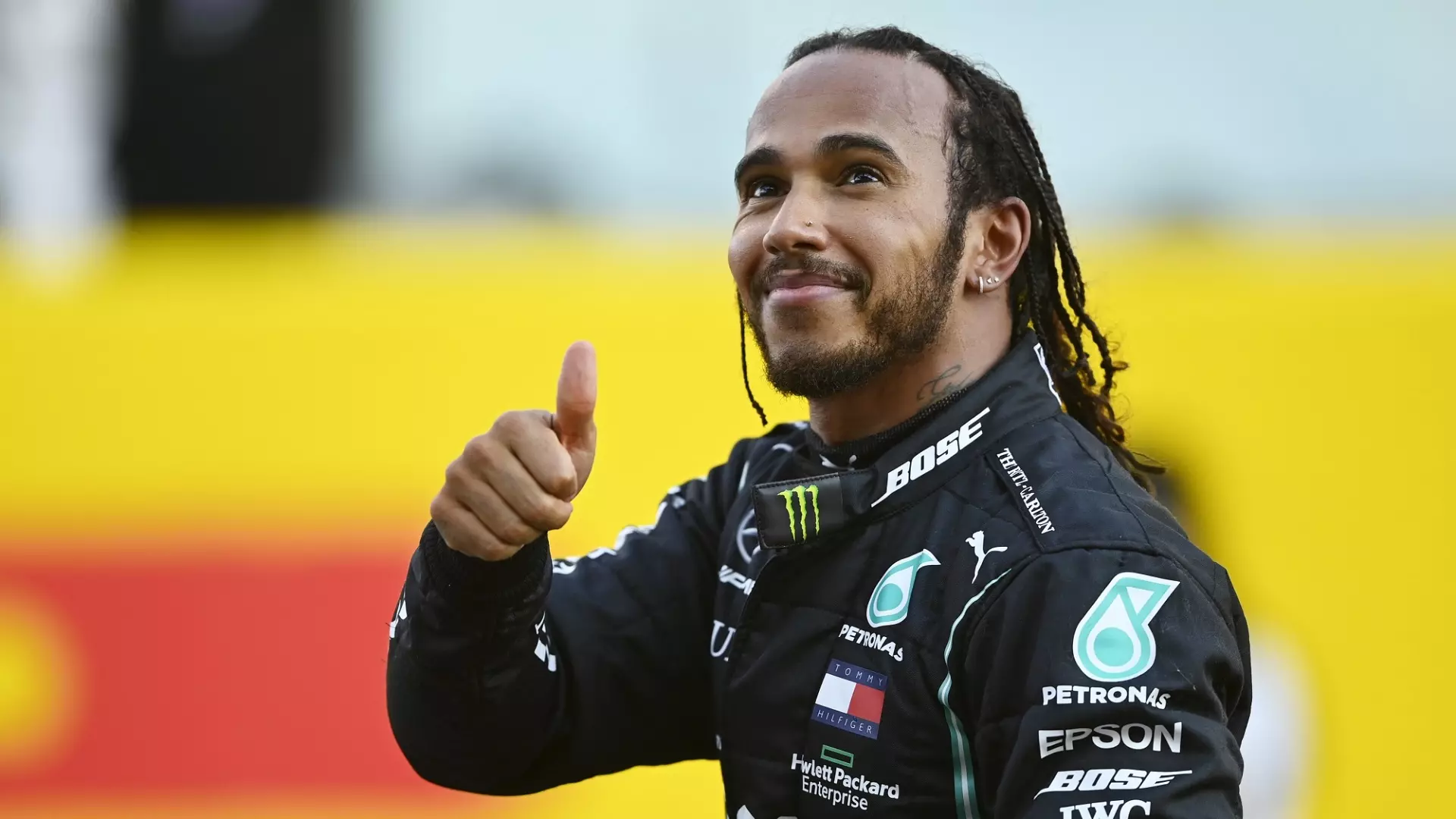 Ferrari, in Inghilterra si parla di una maxi offerta per Lewis Hamilton