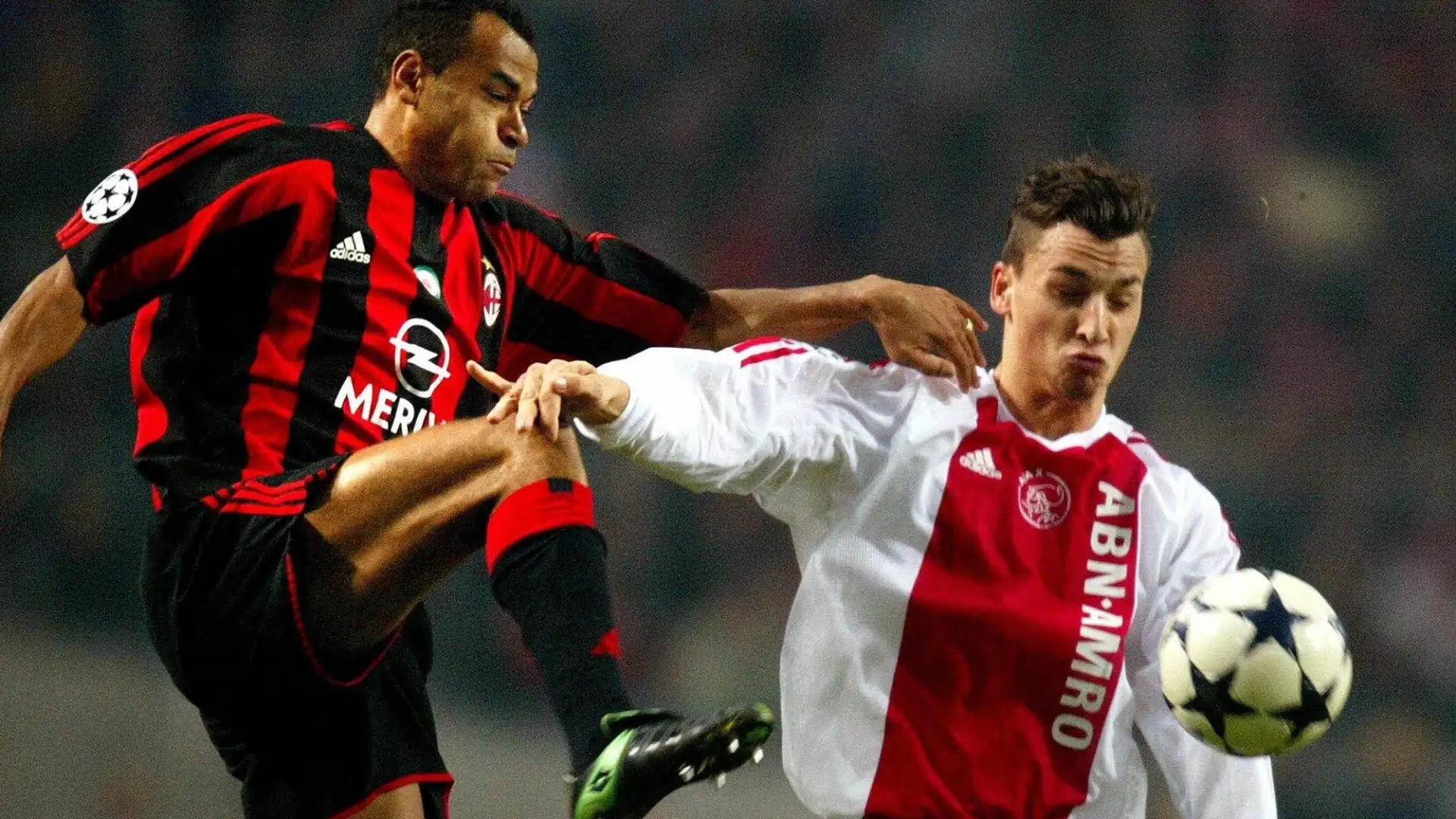 Zlatan Ibrahimovic nel 2003 con la maglia dell'Ajax