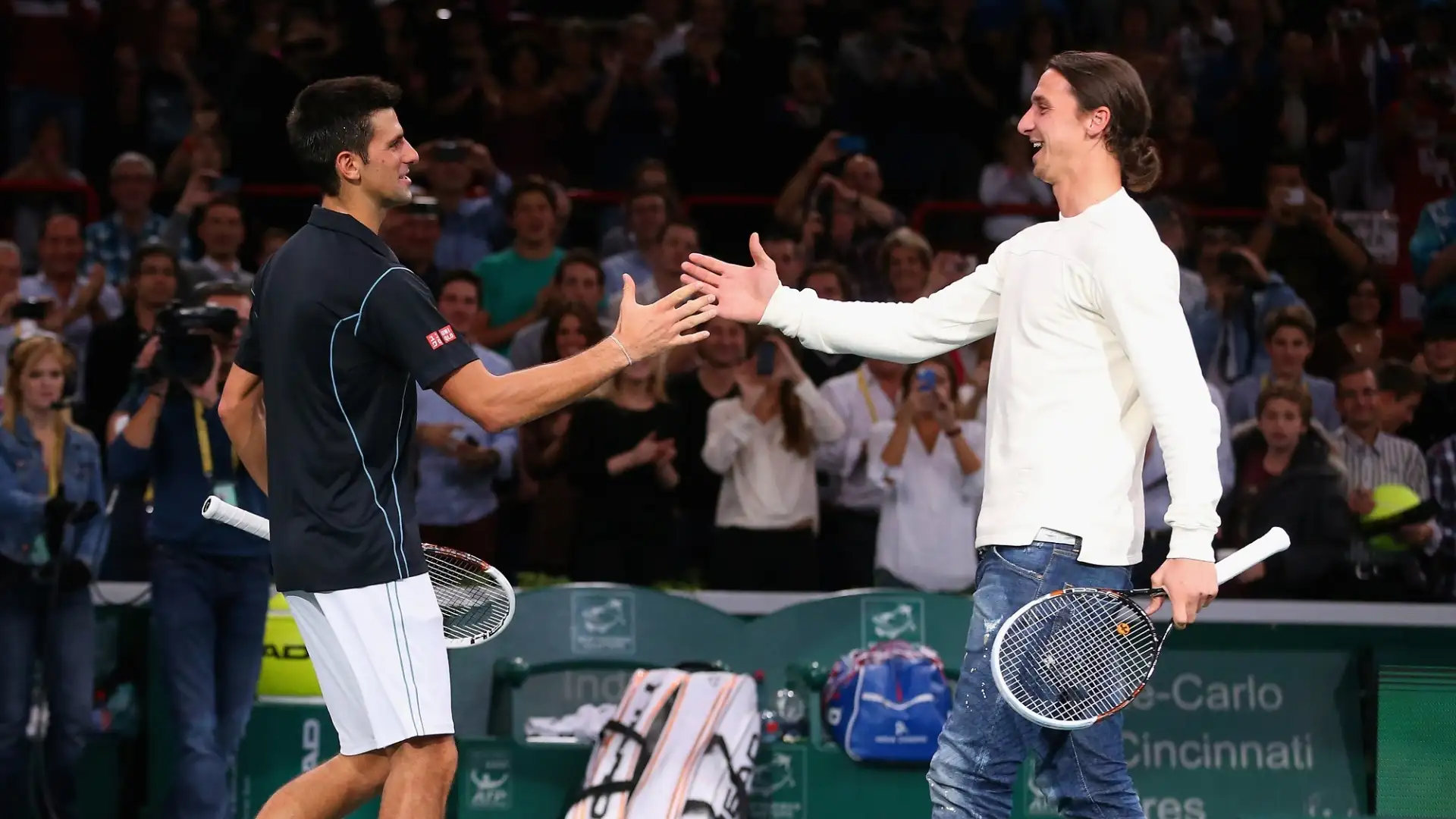 Zlatan Ibrahimovic nel 2013 con Novak Djokovic