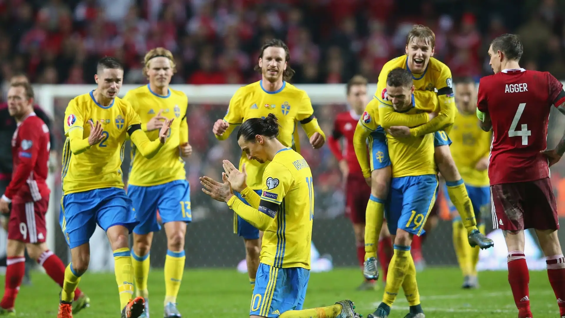 Zlatan Ibrahimovic nel 2015 con la maglia della Svezia