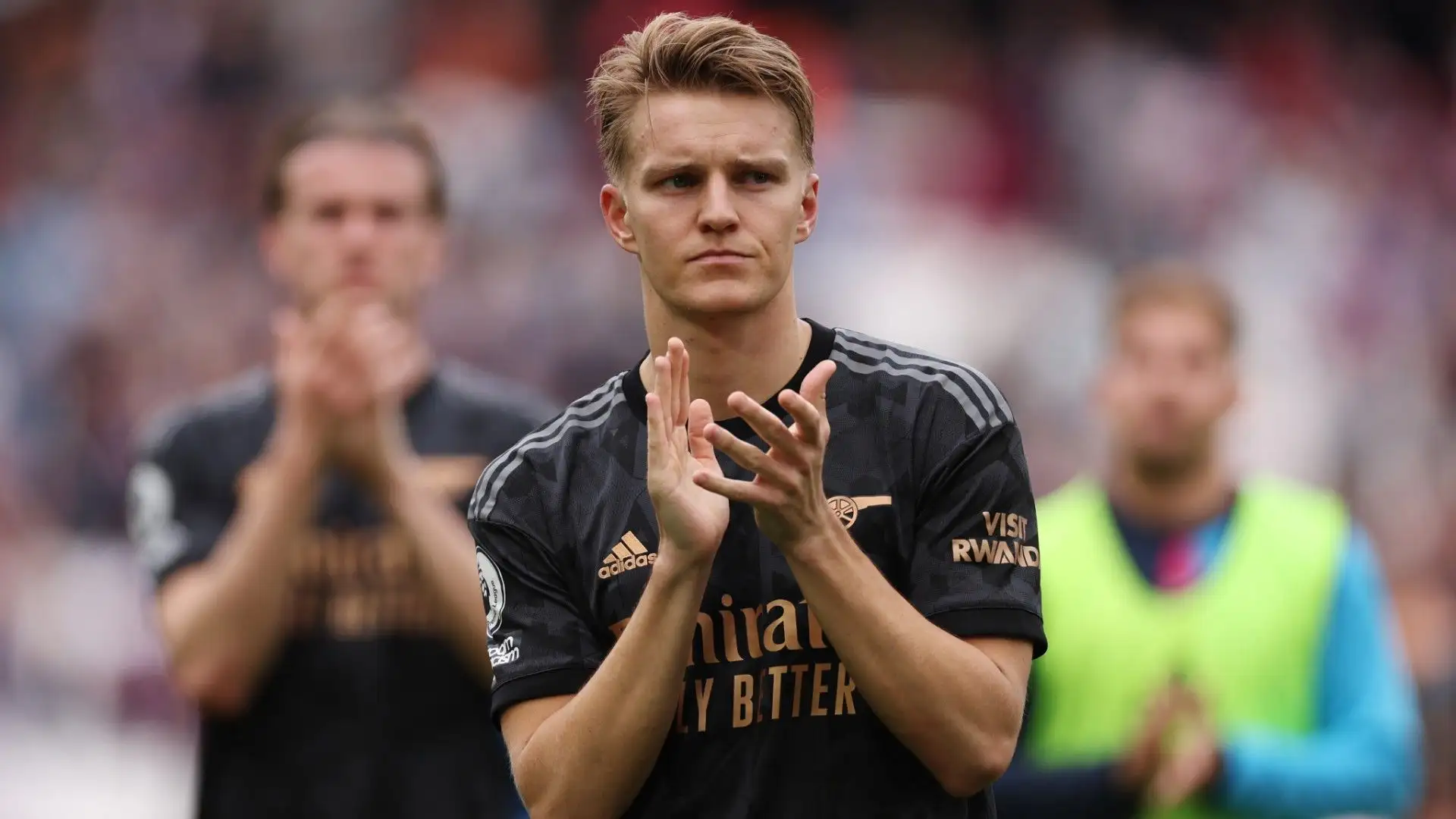 La società francese spera di convincere l'Arsenal a vendere Odegaard con un'offerta da oltre 90 milioni di euro