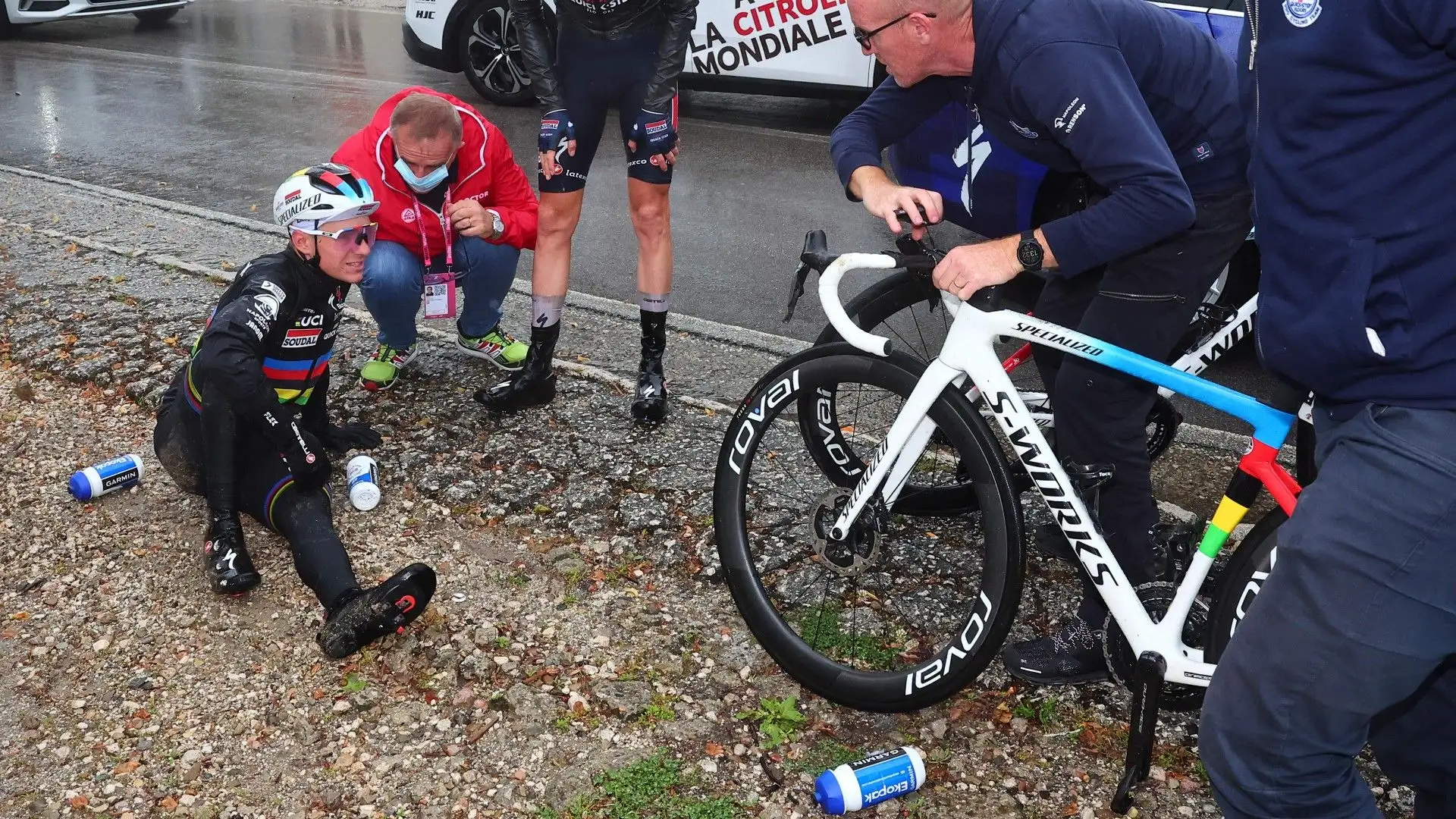 Sfortunatissimo Remco Evenepoel 
