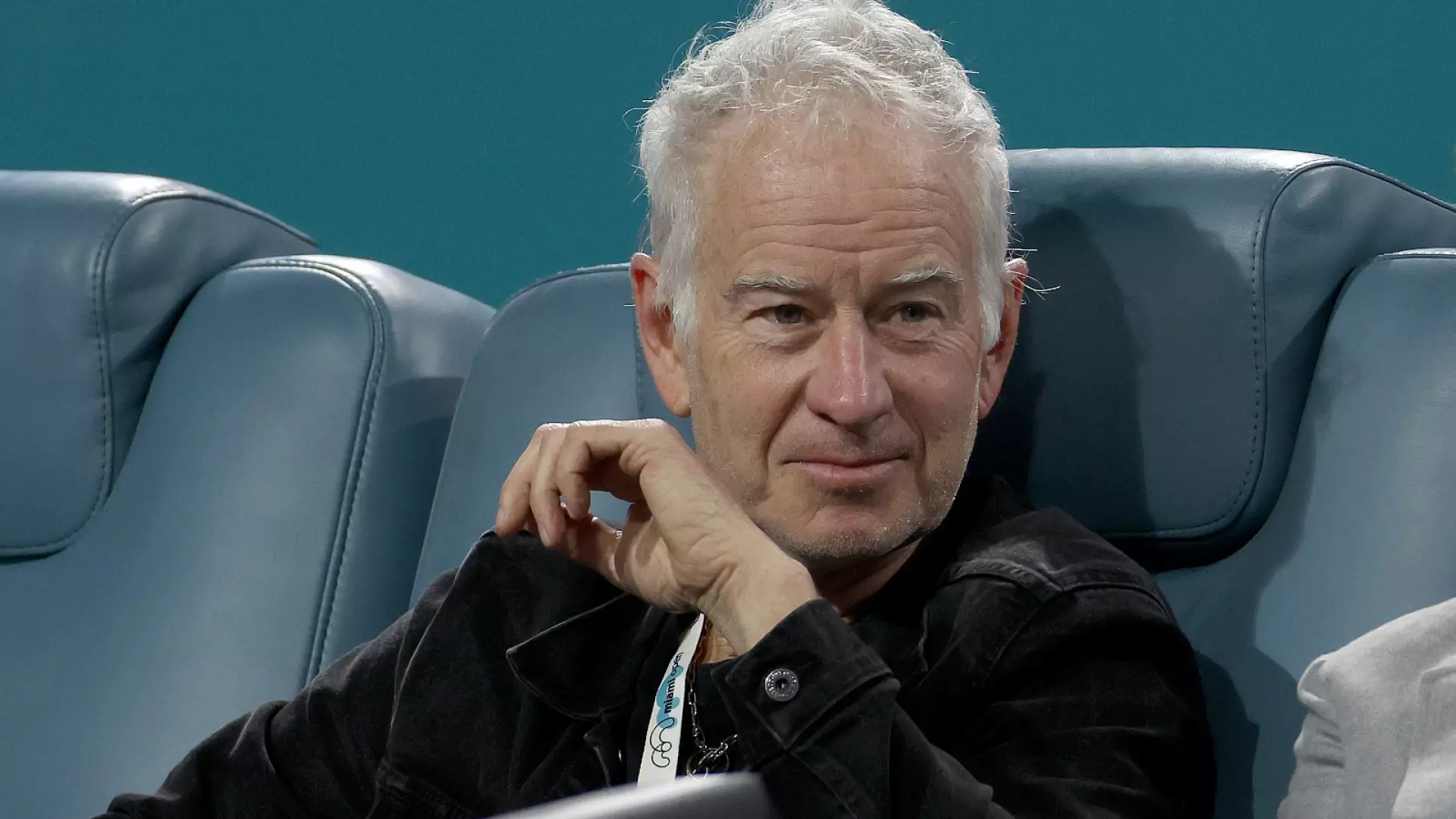 John McEnroe rassicura Jannik Sinner e avvisa Carlos Alcaraz