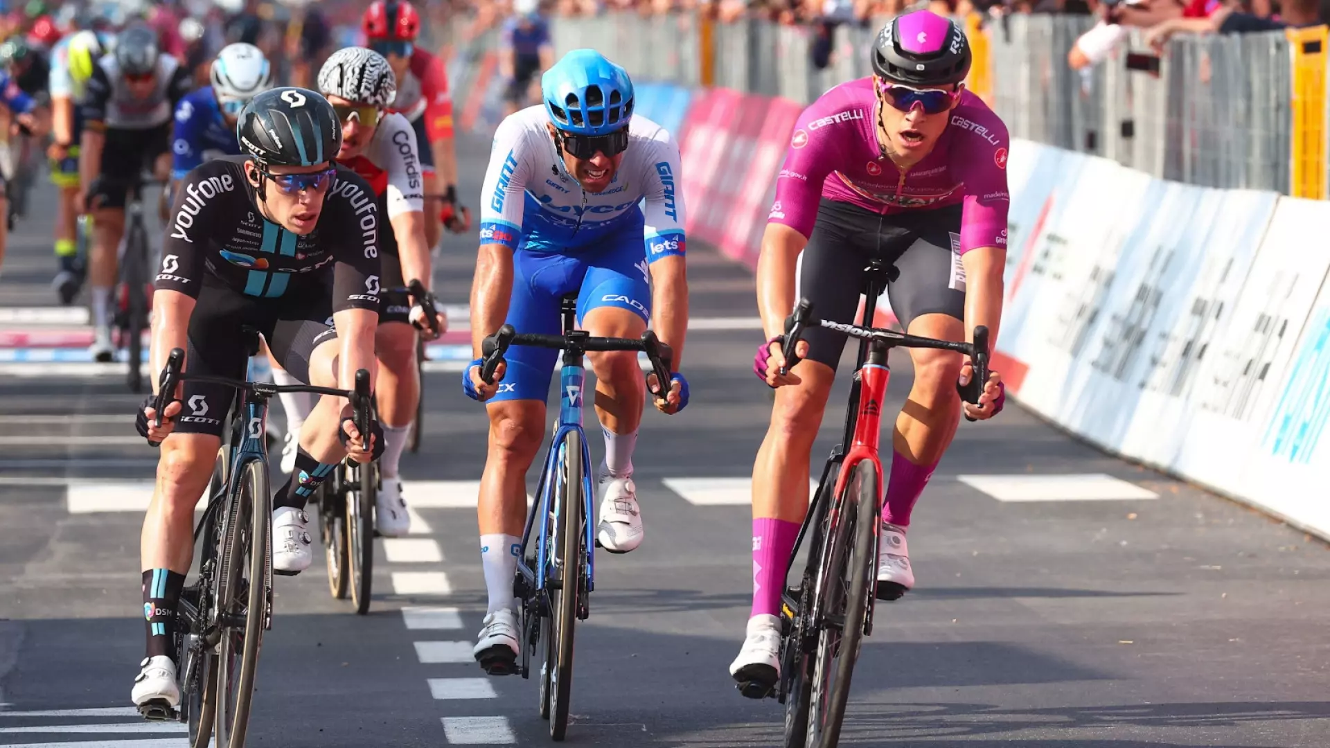 Giro d’Italia, Jonathan Milan deluso ma consapevole