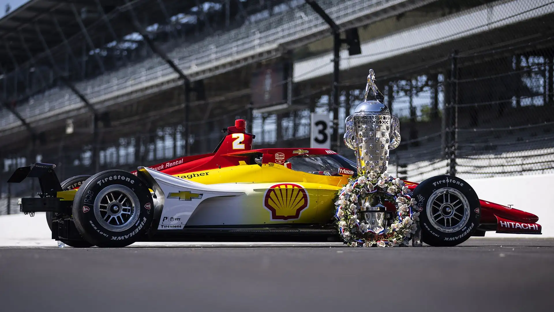 Il primo trionfo: La vittoria di Newgarden a Barber Motorsports Park, segnando il suo primo successo nella massima categoria dell'IndyCar.