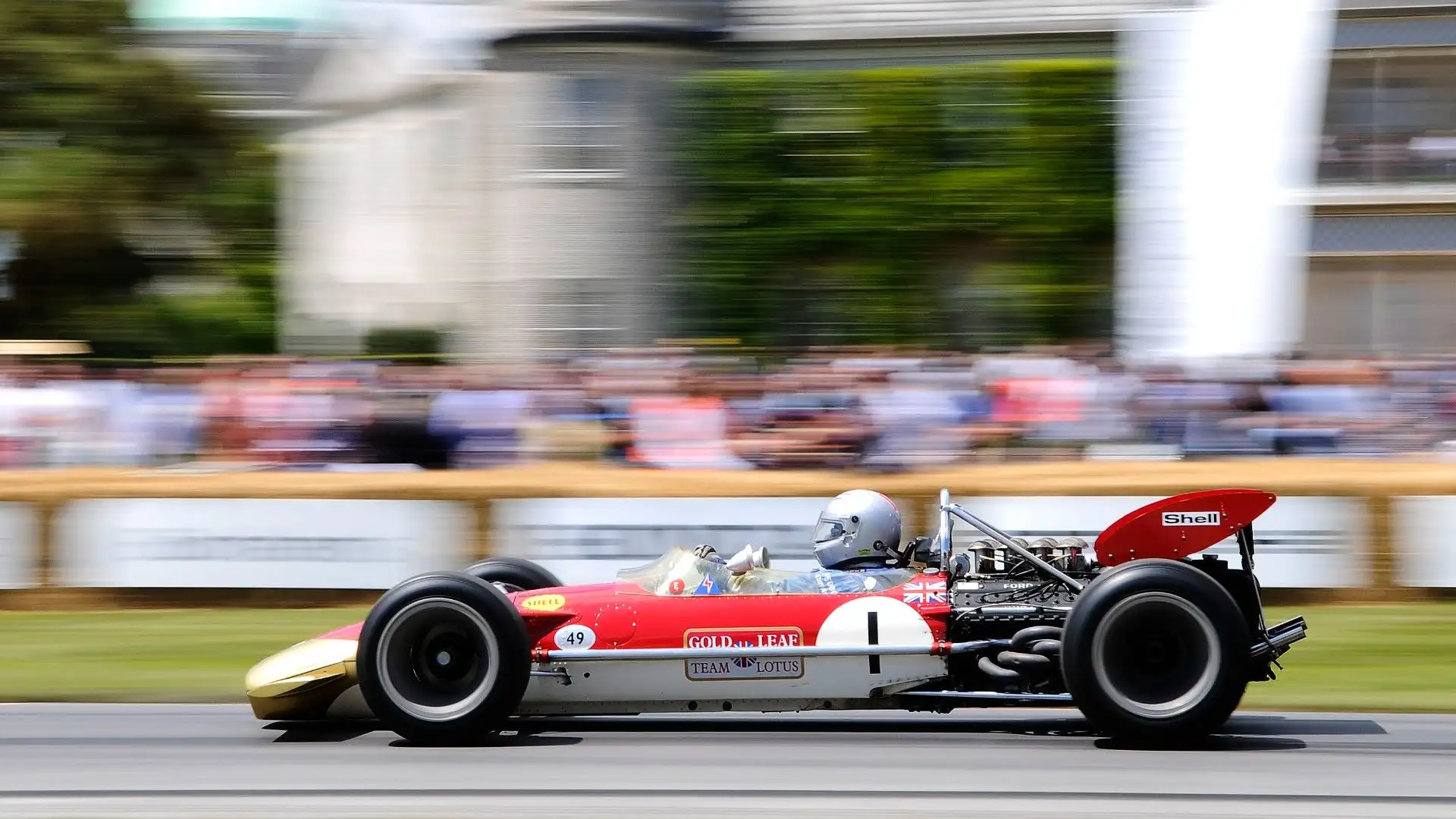 Lotus 49 (1967) - Un'icona del design di Formula 1, la Lotus 49 ha introdotto la forma a "squalo" sulle prese d'aria laterali
