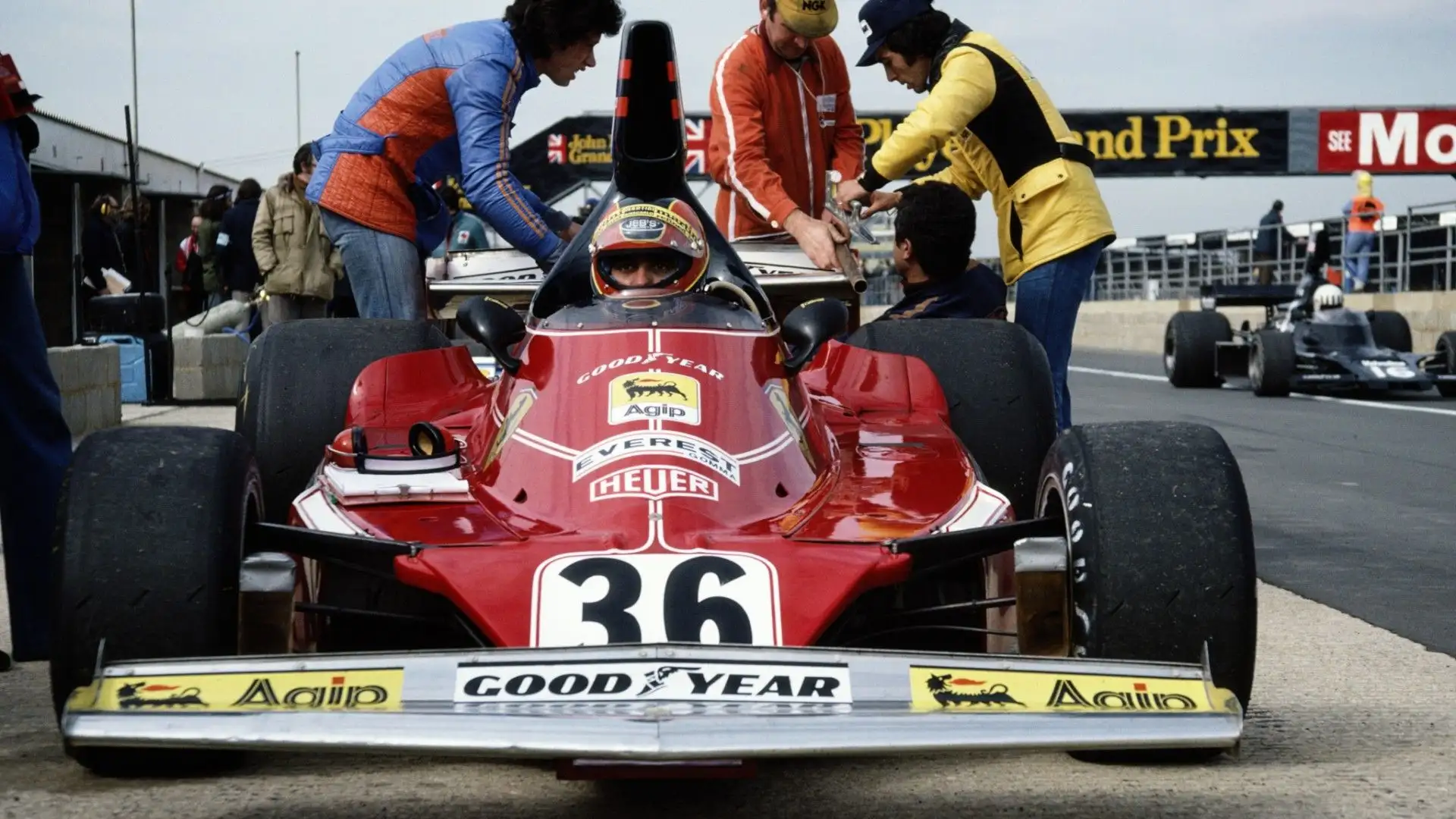 Ferrari 312T (1975) - Una delle auto di Formula 1 più famose di tutti i tempi, la Ferrari 312T è stata guidata da Niki Lauda e Clay Regazzoni
