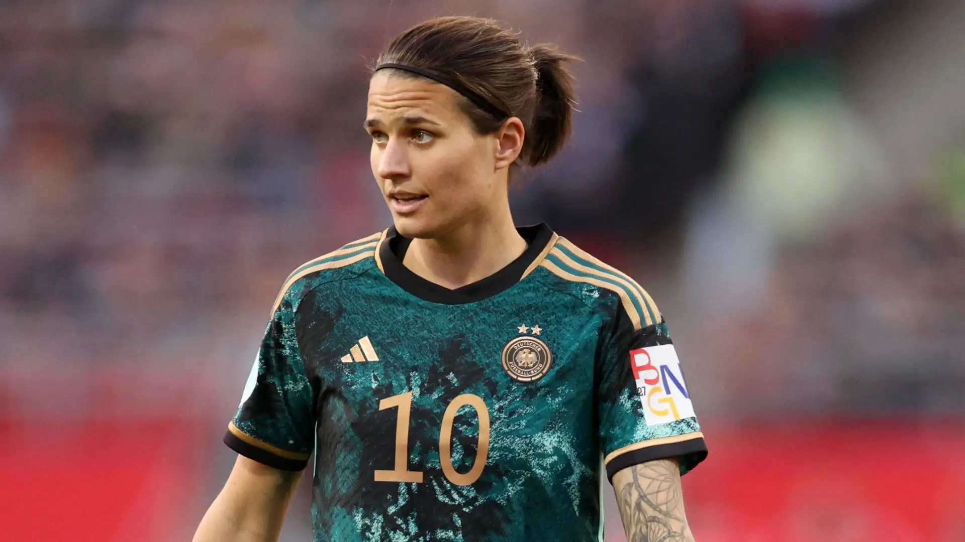 Dzsenifer Marozsán - con l'Olympique Lione ha vinto tantissimi trofei tra cui 4 campionati francesi e 4 Champions League
