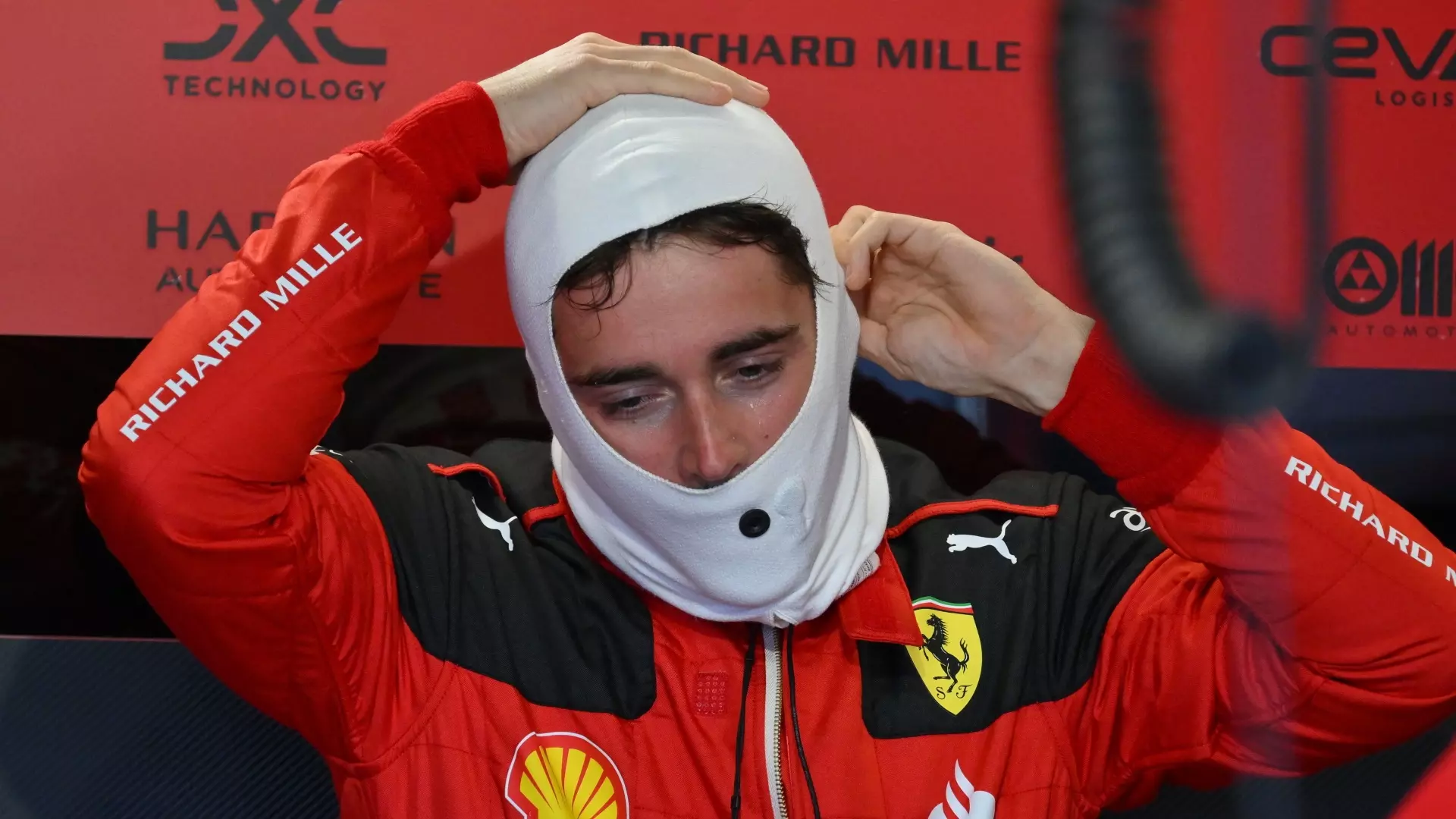 Charles Leclerc rassegnato: “Passo Red Bull è doppio rispetto a Ferrari”