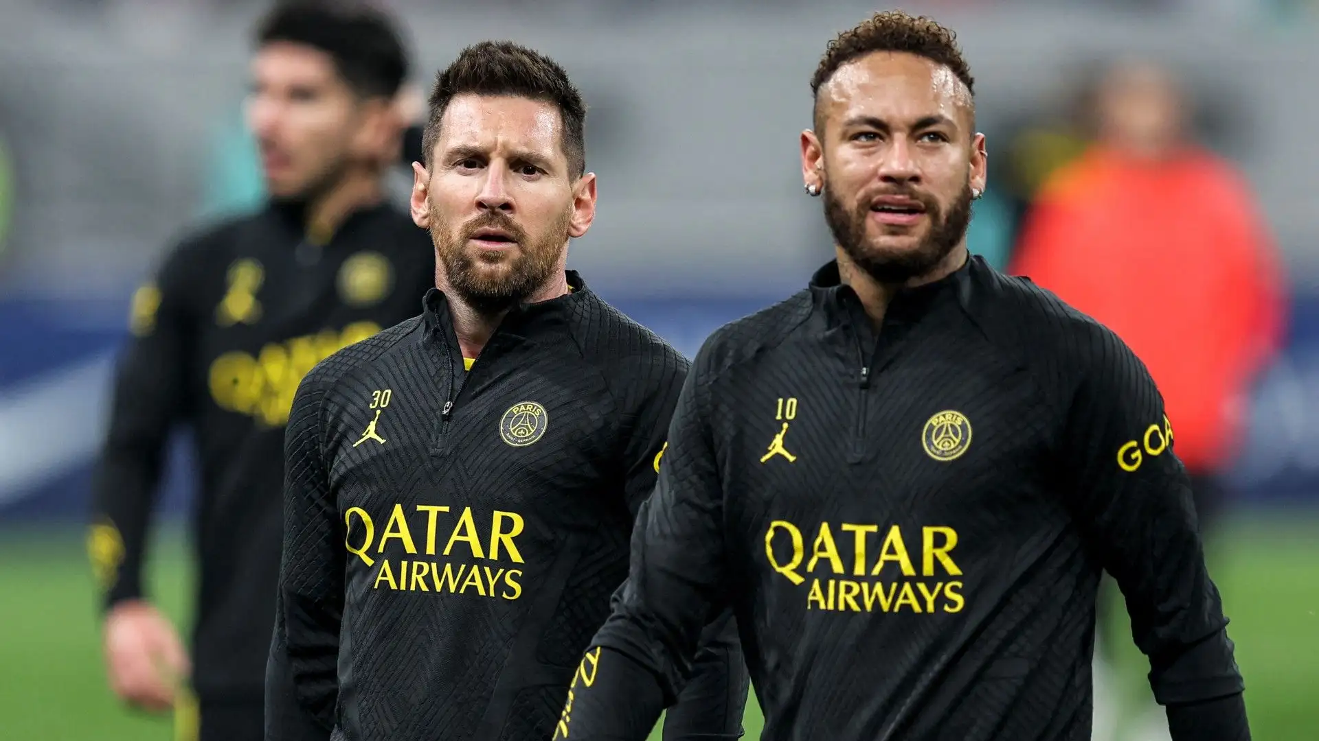 Messi è anche noto per il suo lavoro di beneficenza, attraverso la sua fondazione che si concentra sul miglioramento della vita dei bambini