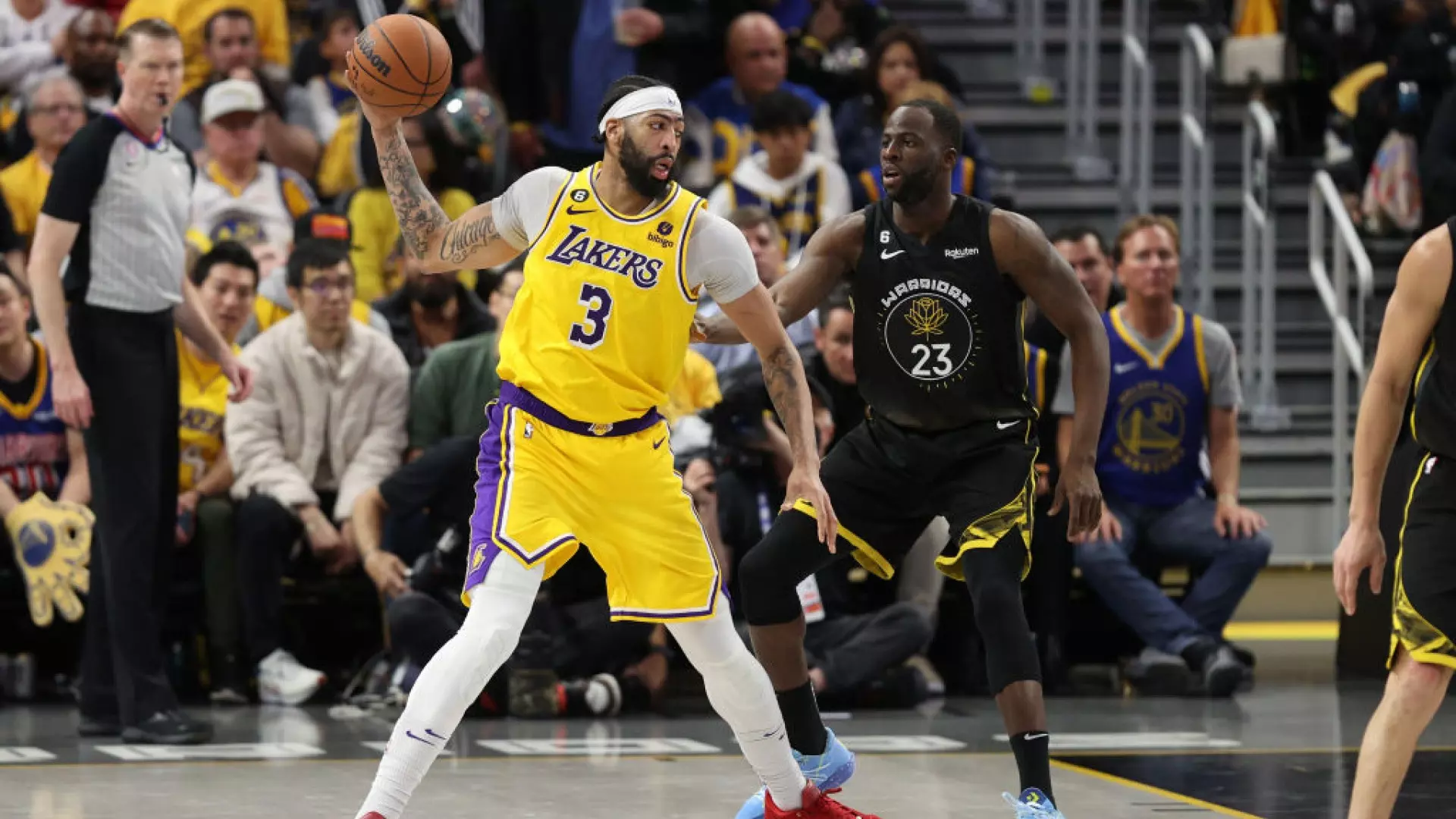 Play-off NBA: successo di misura per i Lakers, New York pareggia i conti