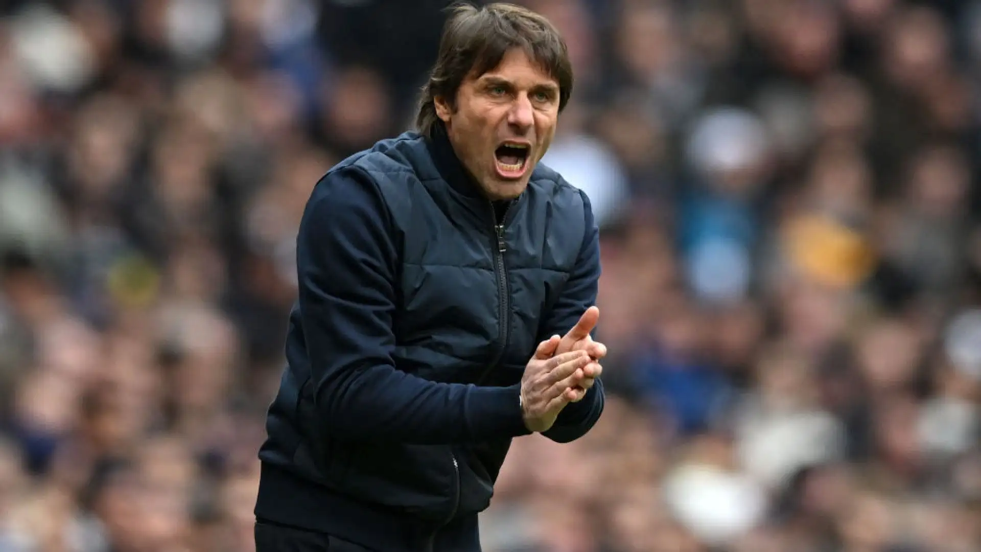 Un altro profilo valutato è quello di Antonio Conte, che dopo la separazione con il Tottenham tornerebbe volentieri in Italia