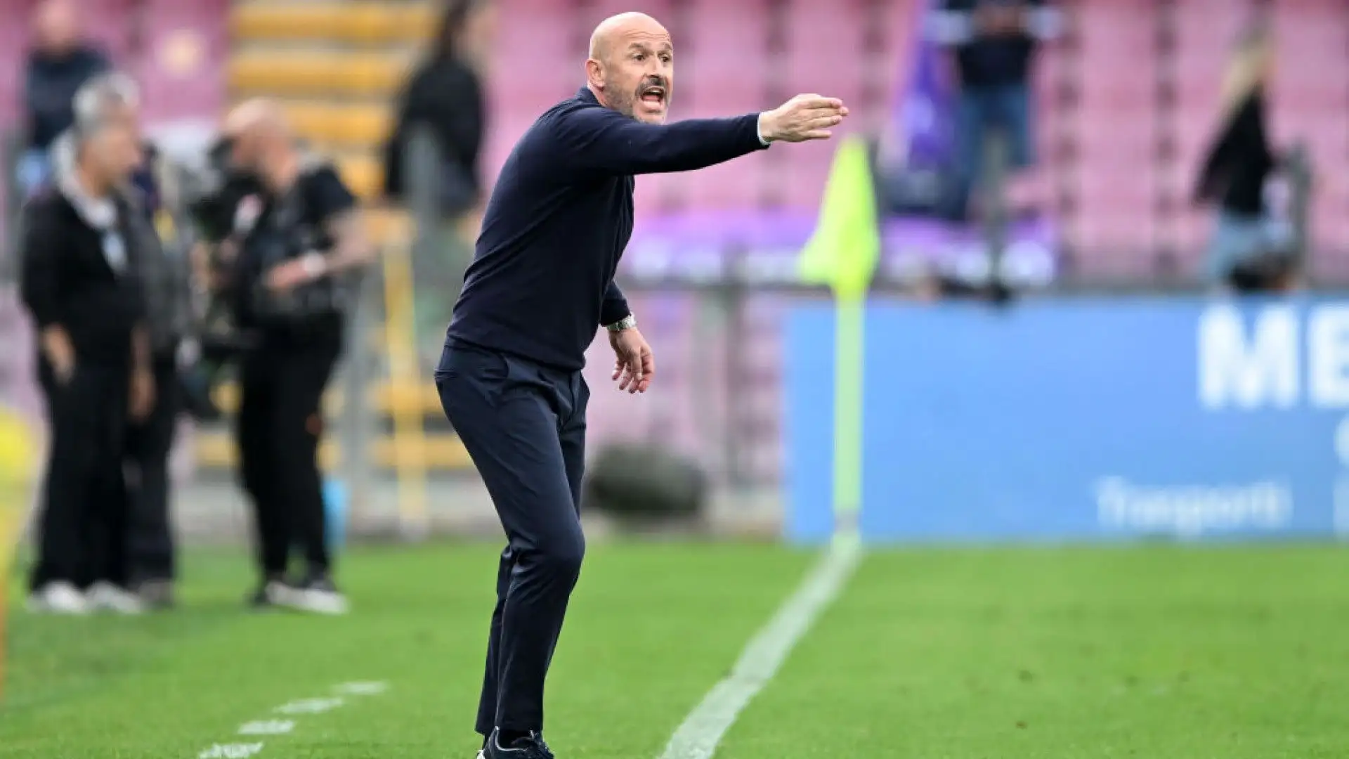 Il club partenopeo starebbe valutando anche Vincenzo Italiano che sta facendo molto bene con la Fiorentina