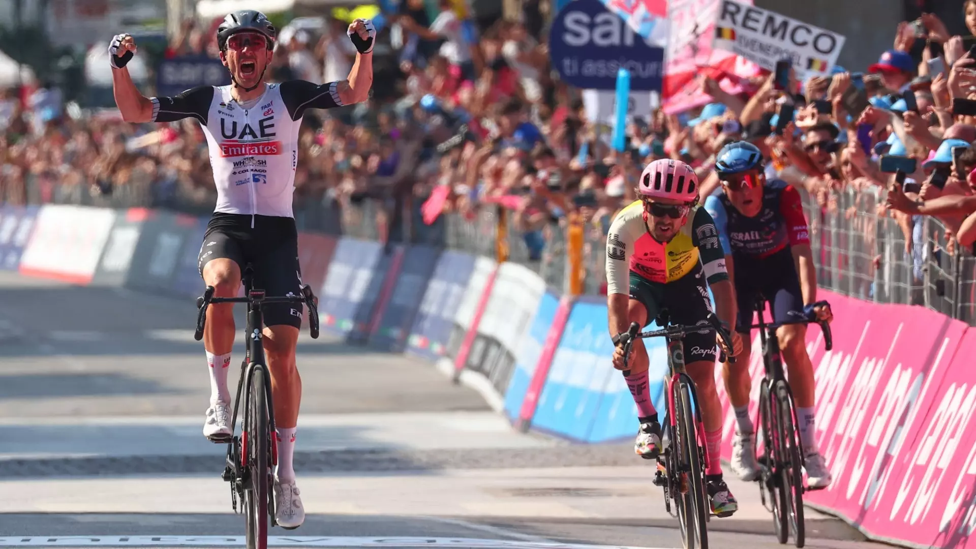 Giro d’Italia: McNulty beffa Marco Frigo a Bergamo, Armirail resta in rosa