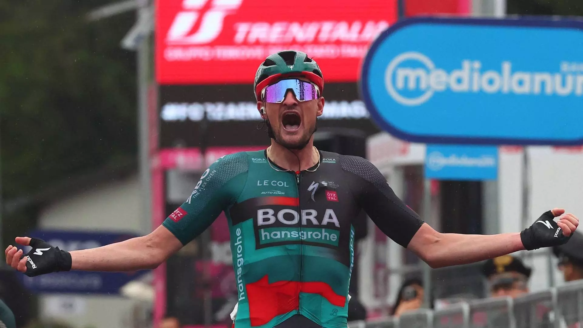 Giro d’Italia: a Cassano Magnago si impone Nico Denz. Bruno Armirail nuova maglia rosa