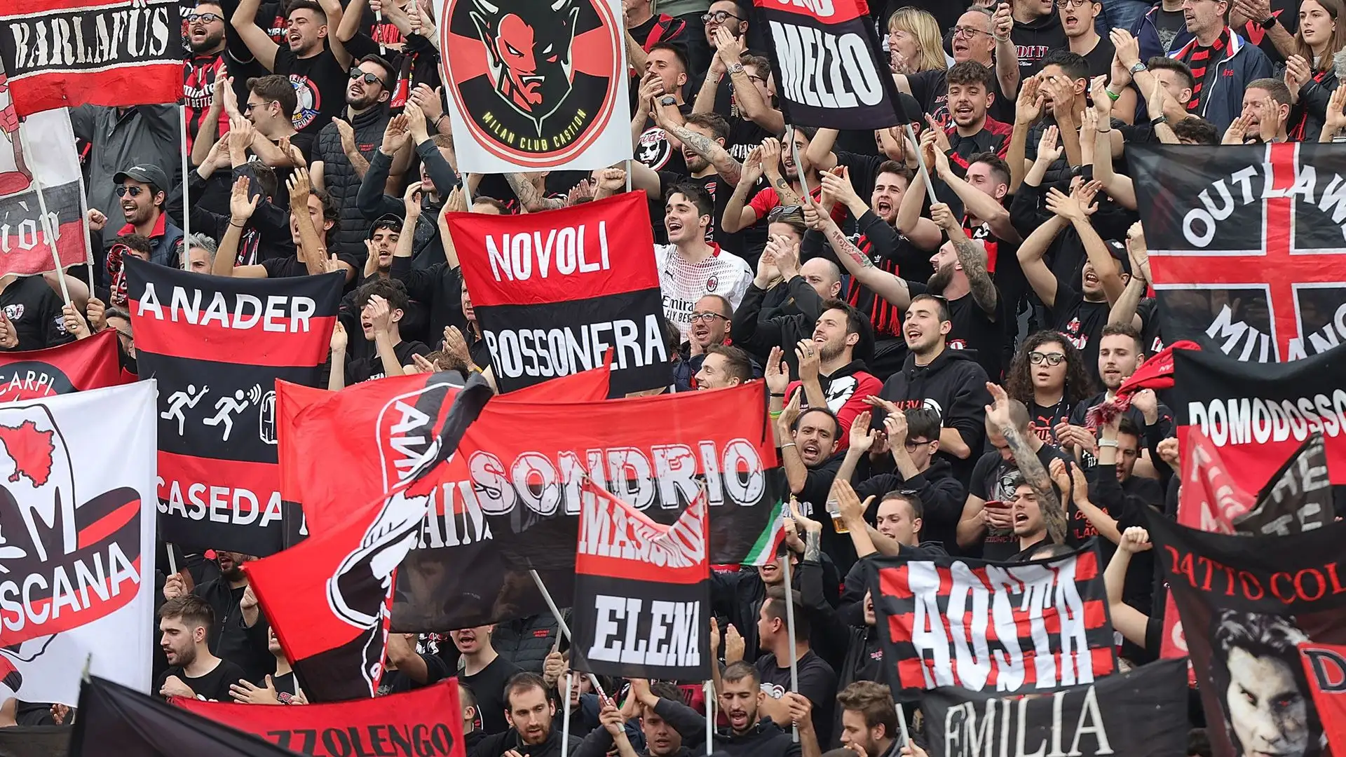 I tifosi del 'Diavolo' sperano che i loro calciatori rimontino l'Inter e lo hanno detto ai diretti interessati al 'Picco'