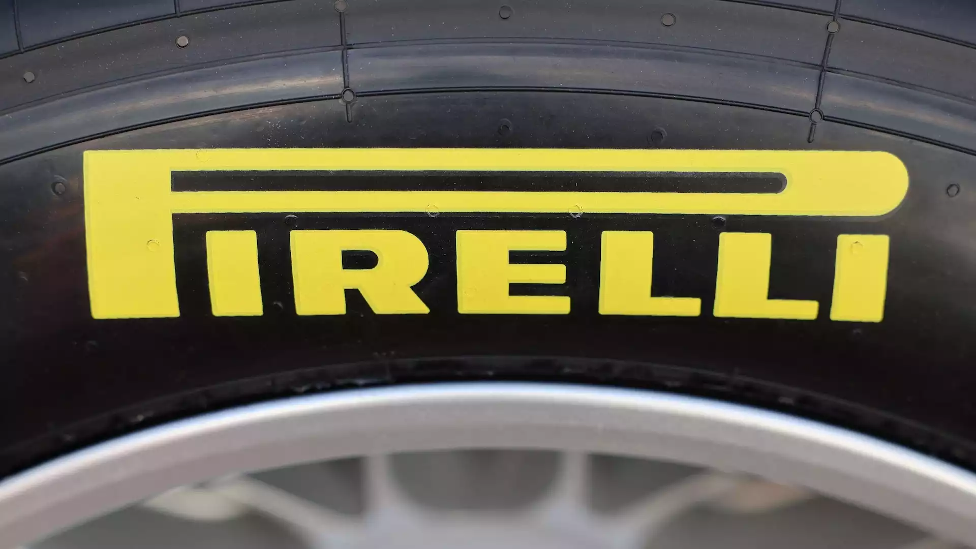F1, Pirelli: in arrivo un nuovo tipo di pneumatici