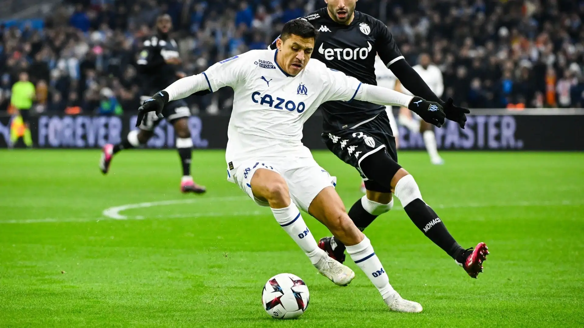 Il PSG sta valutando anche il profilo di Alexis Sanchez